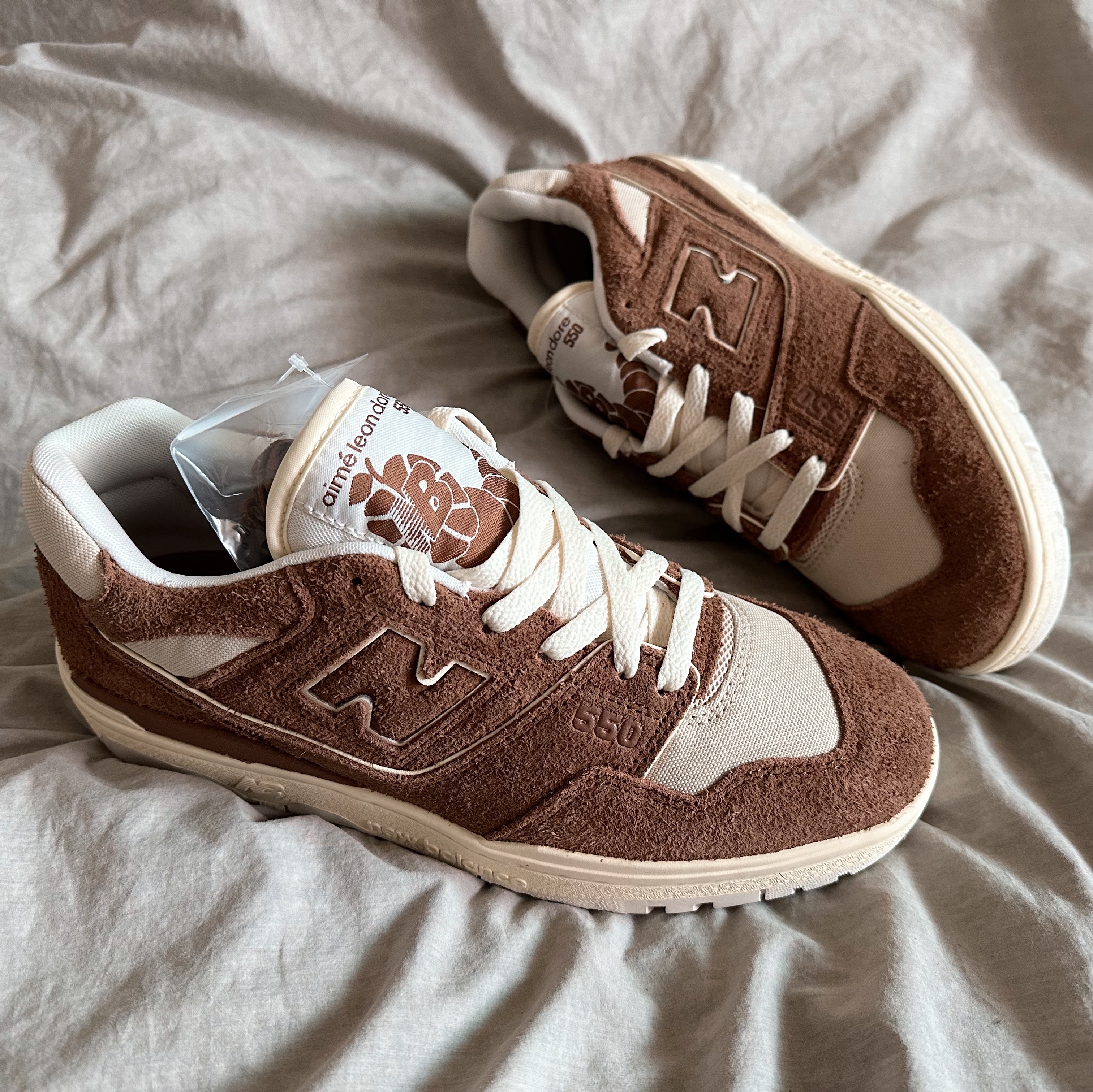 New Balance x Aime Leon Dore 550 True Brown 착용 스타일 - 1