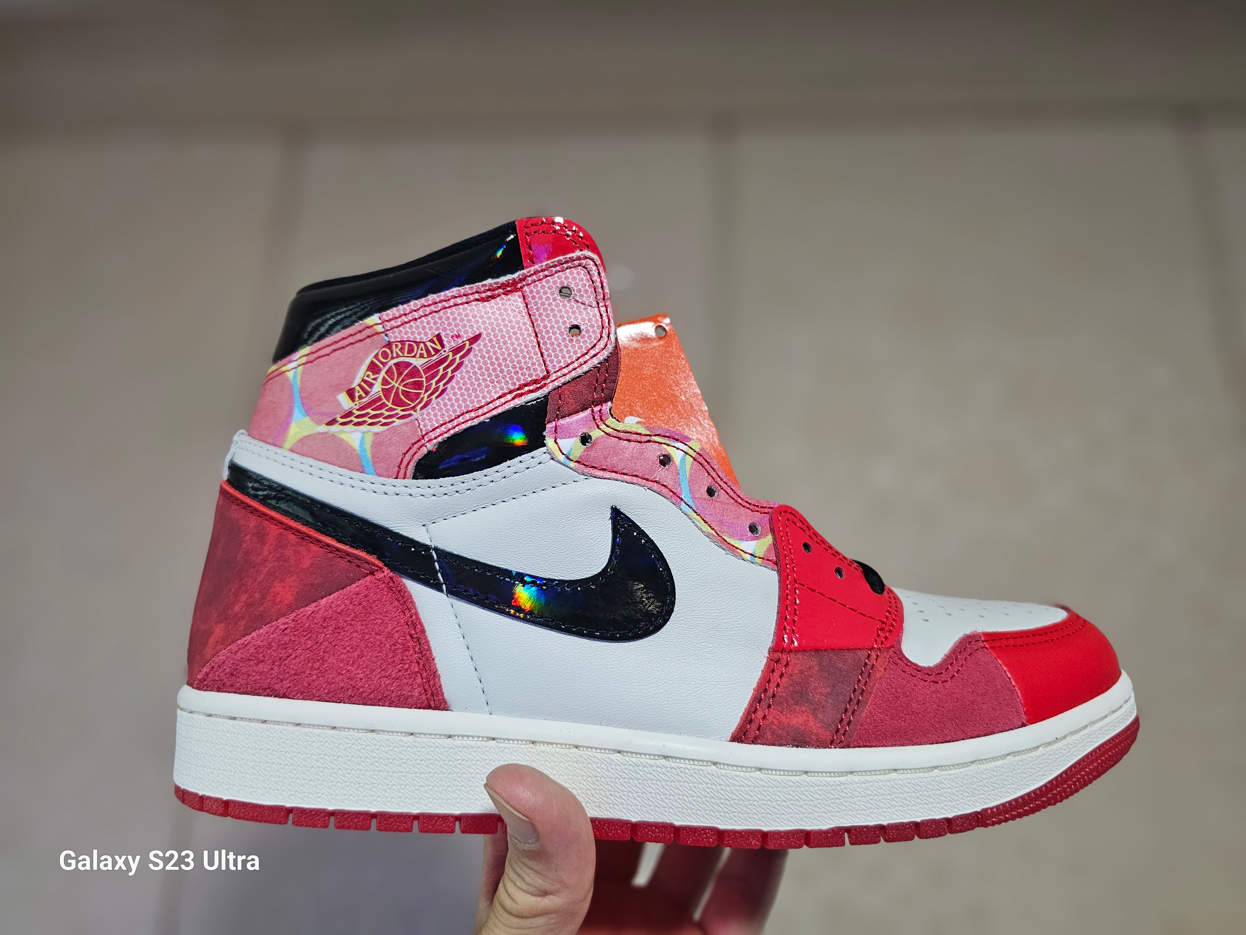 Jordan 1 Retro High Spider-Man Next Chapter 착용 스타일 - 2