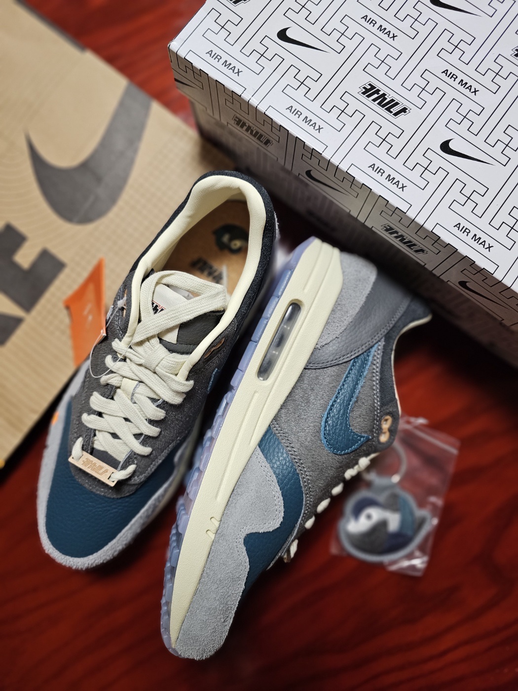 Nike x Kasina Air Max 1 SP Won-Ang Particle Grey 착용 스타일