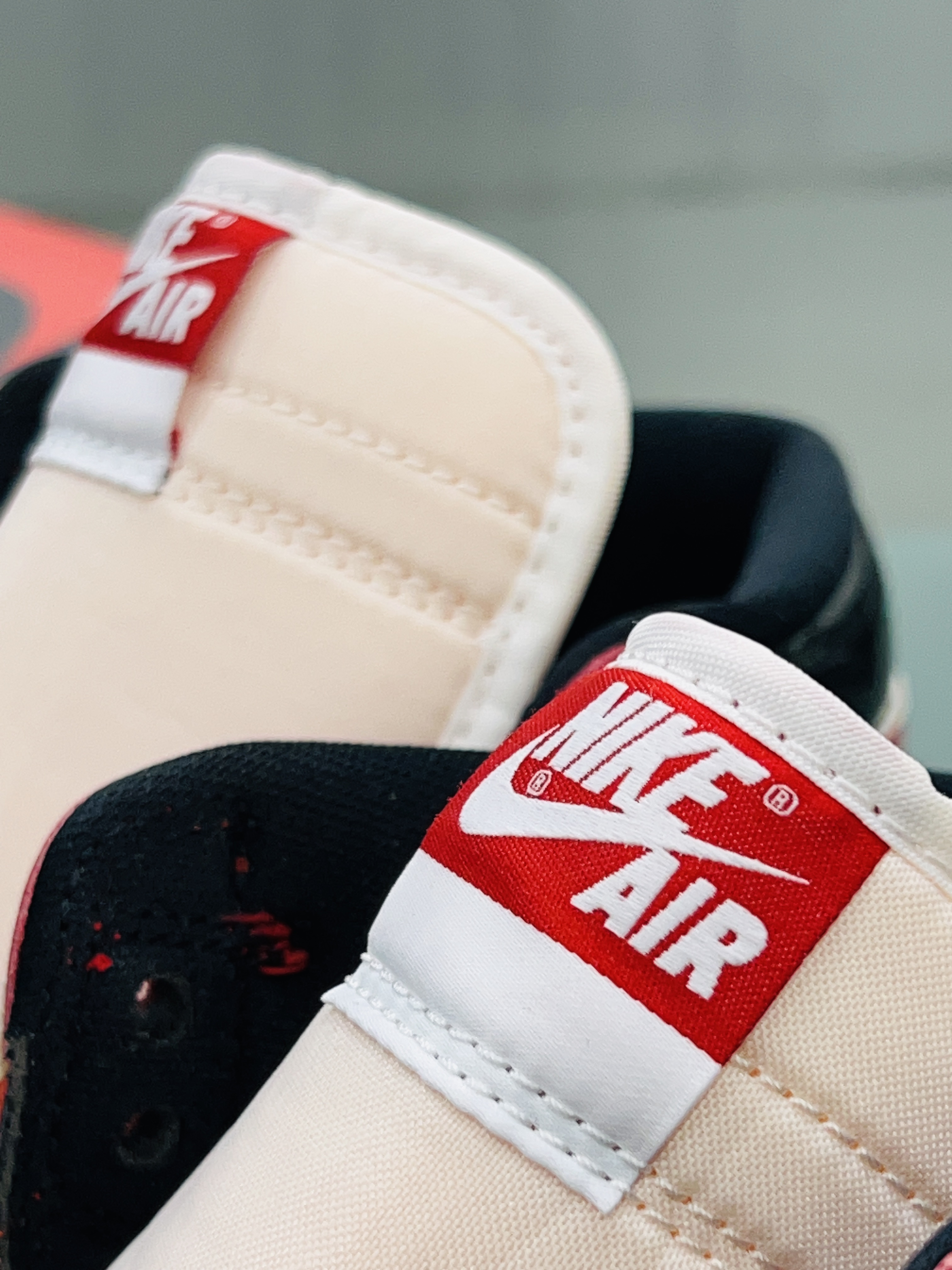 Jordan 1 Retro High Spider-Man Next Chapter 착용 스타일 - 5