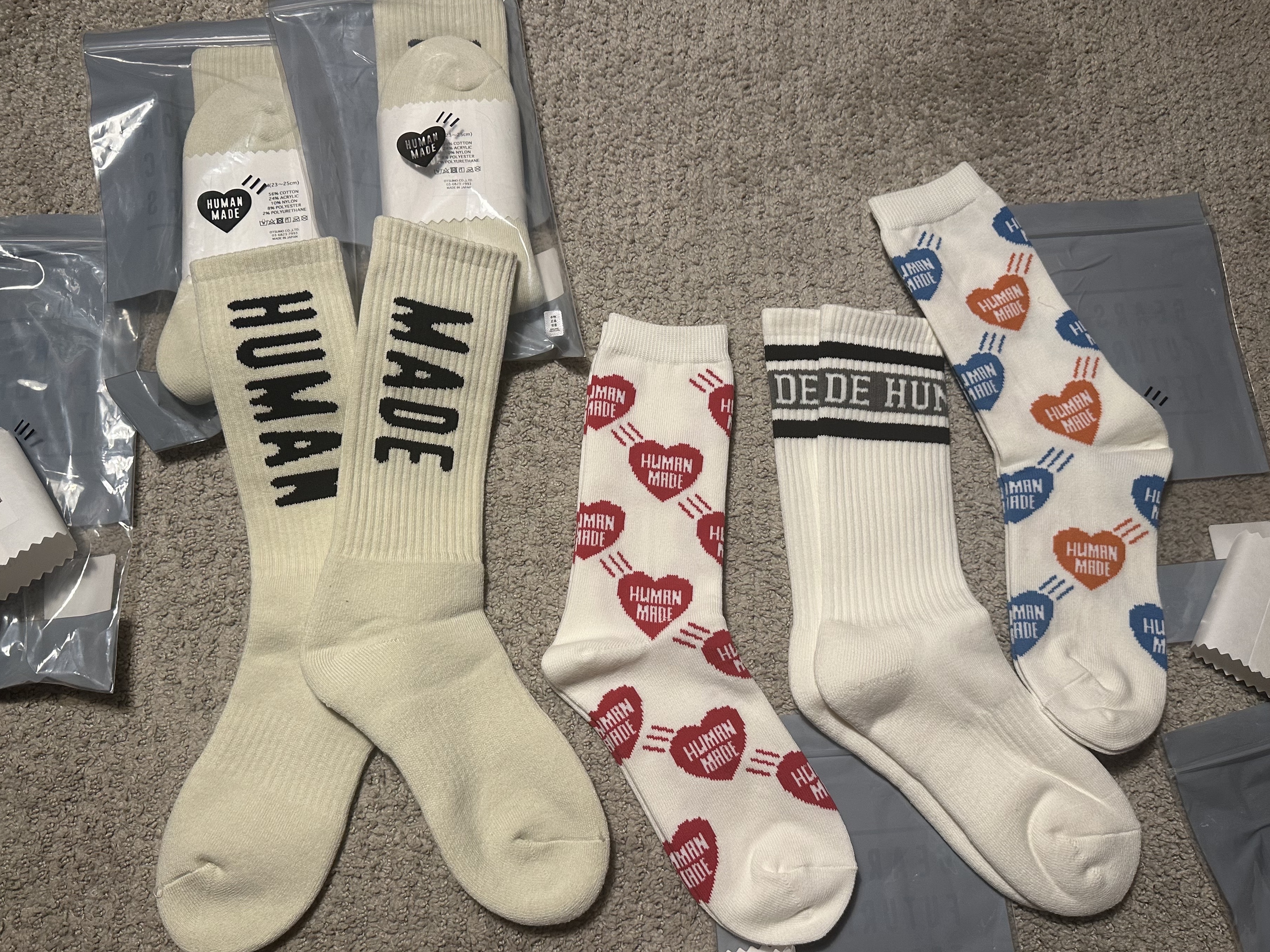 Human Made HM Logo Socks White, Human Made Skater Socks Black 착용 스타일 - 1