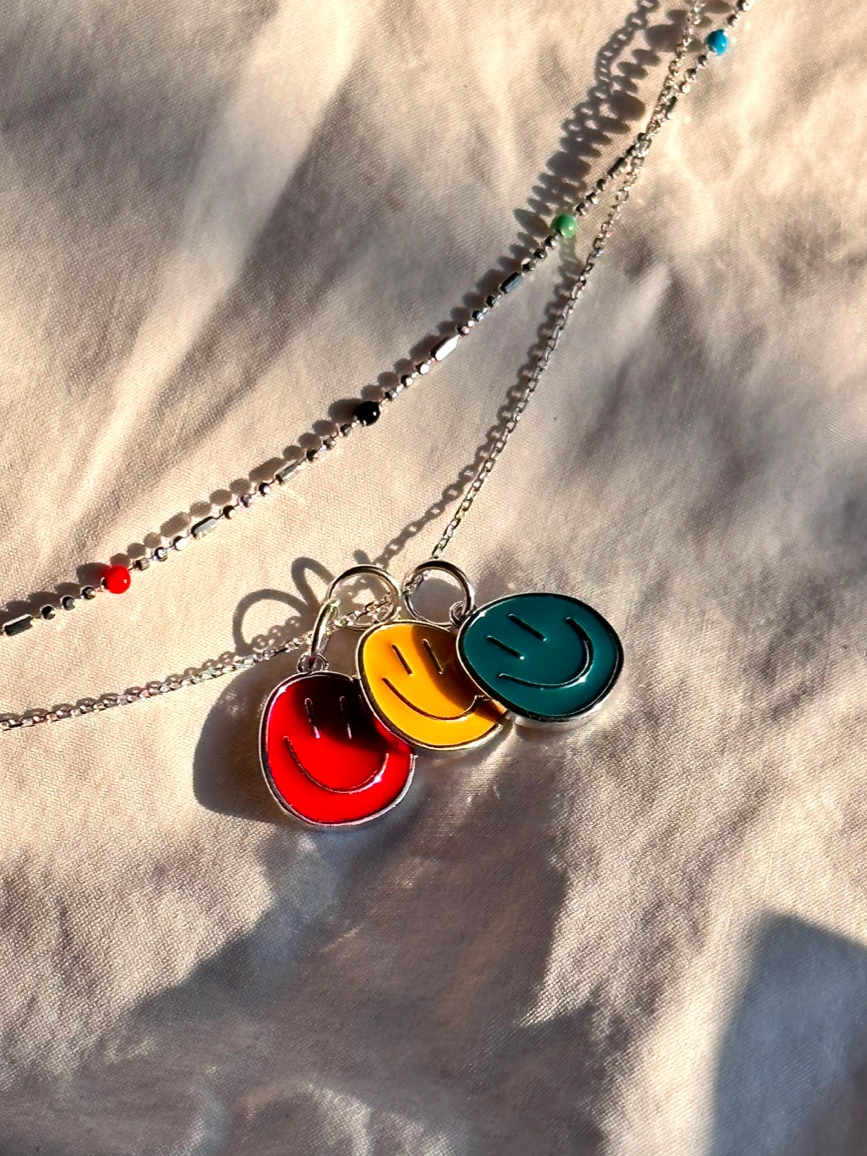 Frica Emo - Smile Necklace Silver 착용 스타일 - 1