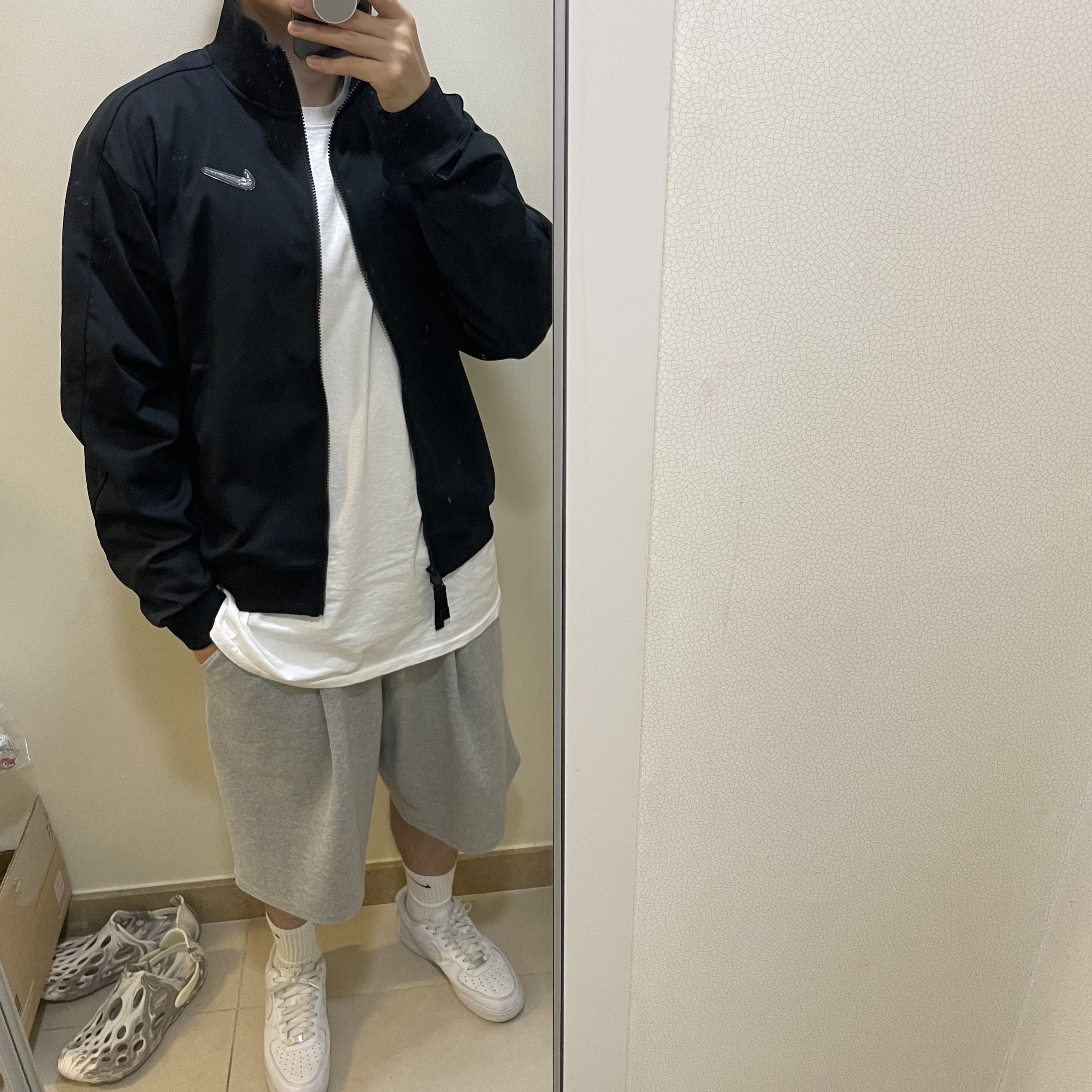 Nike x Drake Nocta NRG Knit Jacket Black (DR2656-010), Nike Air Force 1 '07 Low White 착용 스타일