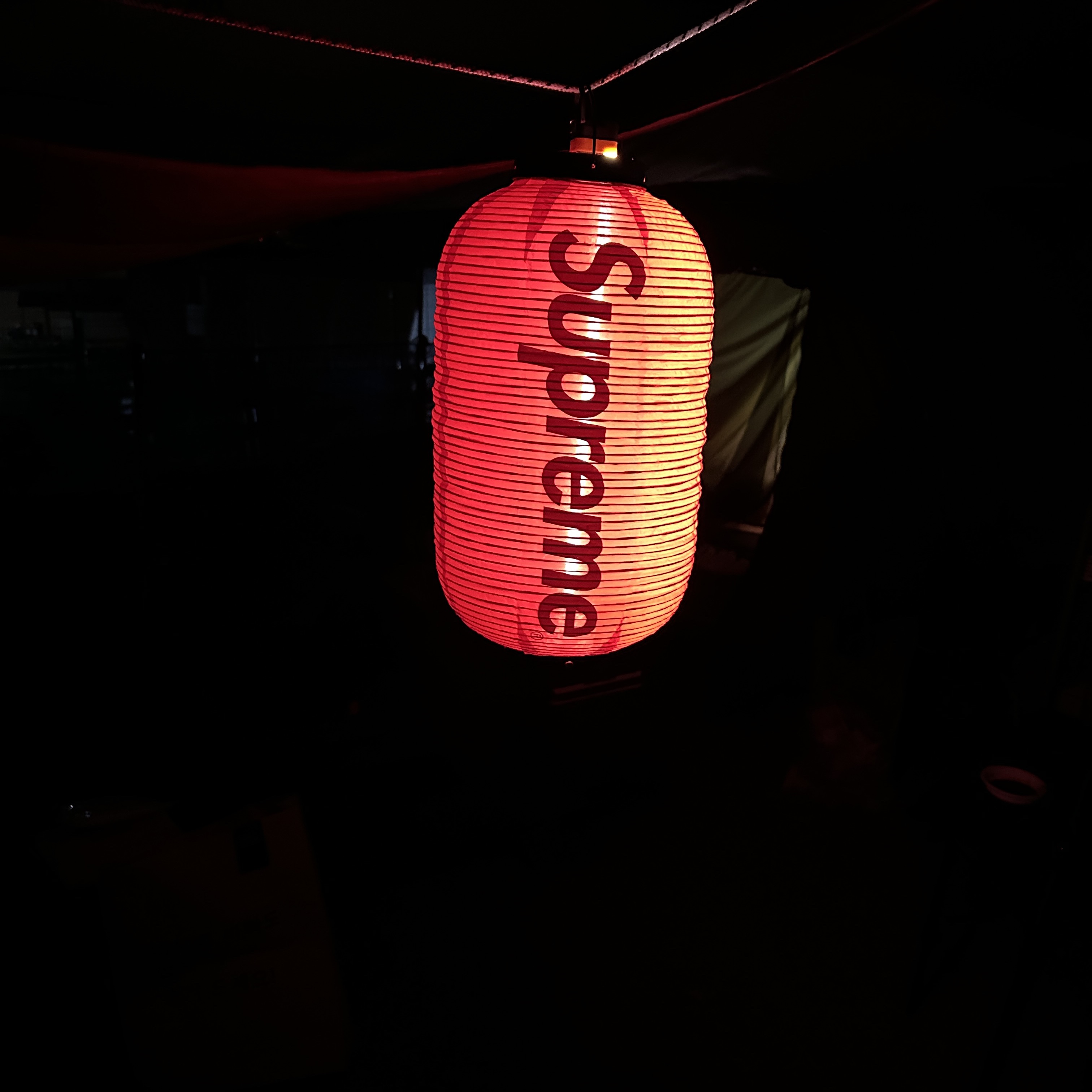 Supreme Hanging Lantern Red - 19FW 착용 스타일 - 2