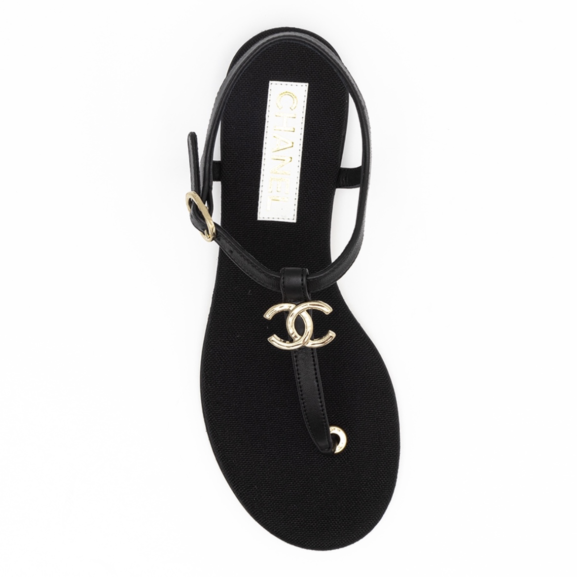 (W) Chanel Sandals Lambskin Metal & Black 착용 스타일 - 1