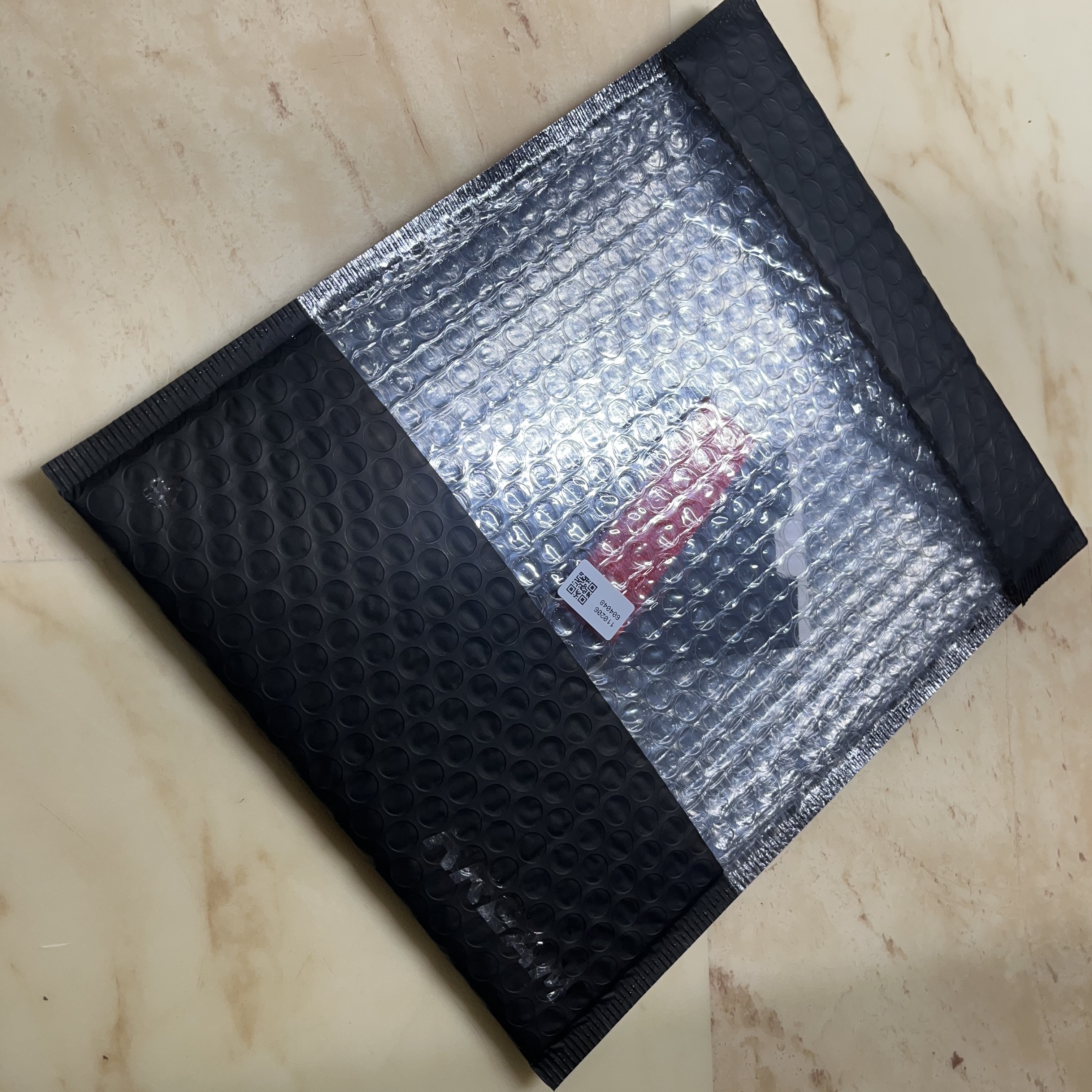 Supreme Webbing Keychain Red - 23SS 착용 스타일 - 1