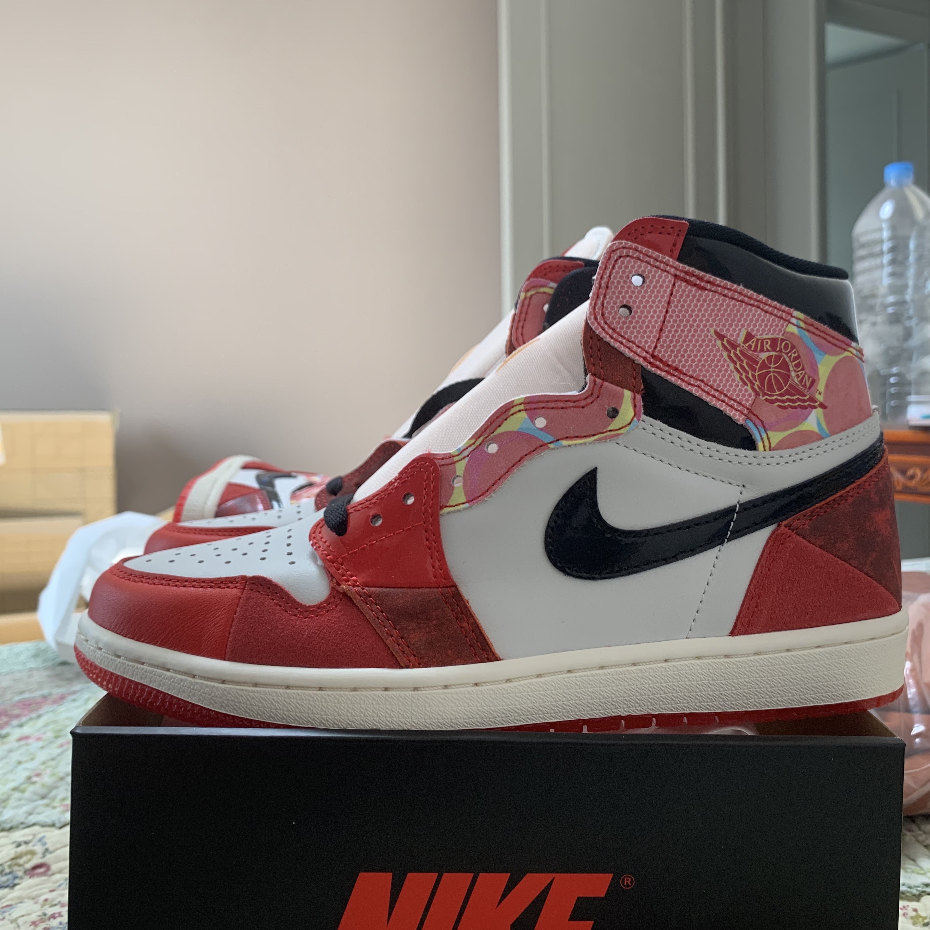 Jordan 1 Retro High Spider-Man Next Chapter 착용 스타일 - 4