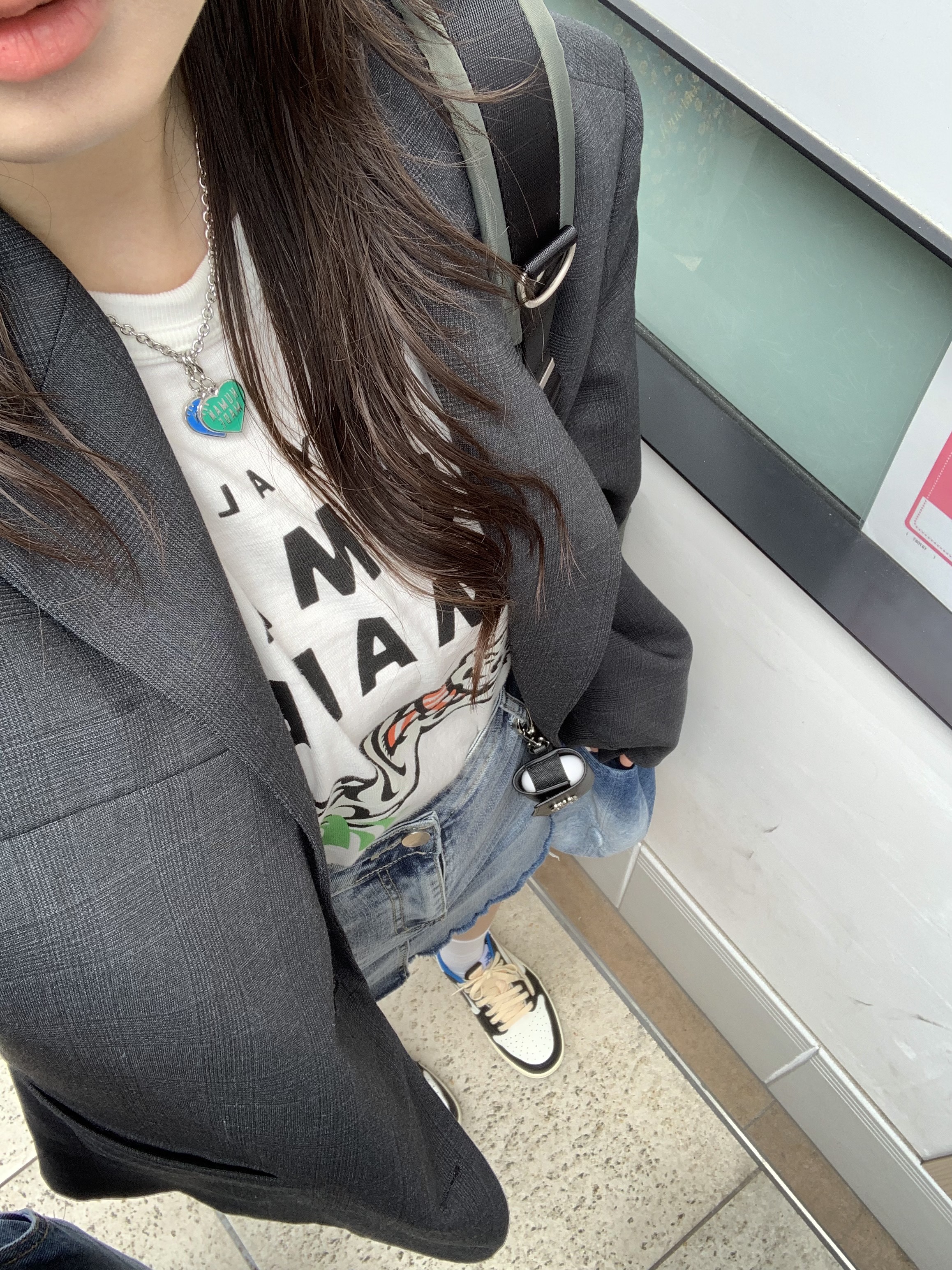 Human Made Five Heart Necklace Silver, Jordan 1 x Travis Scott x Fragment Retro Low OG SP Military Blue 착용 스타일