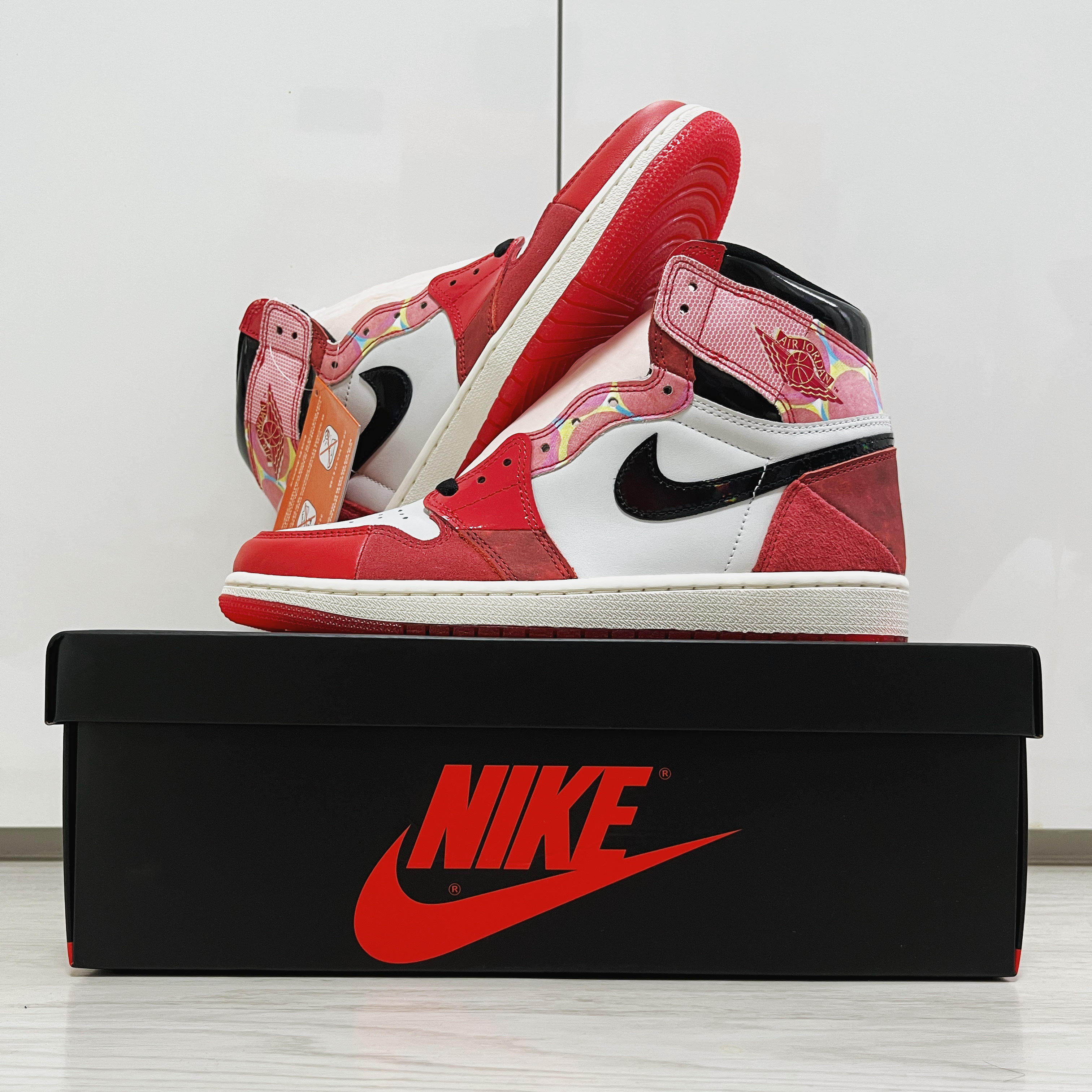 Jordan 1 Retro High Spider-Man Next Chapter 착용 스타일