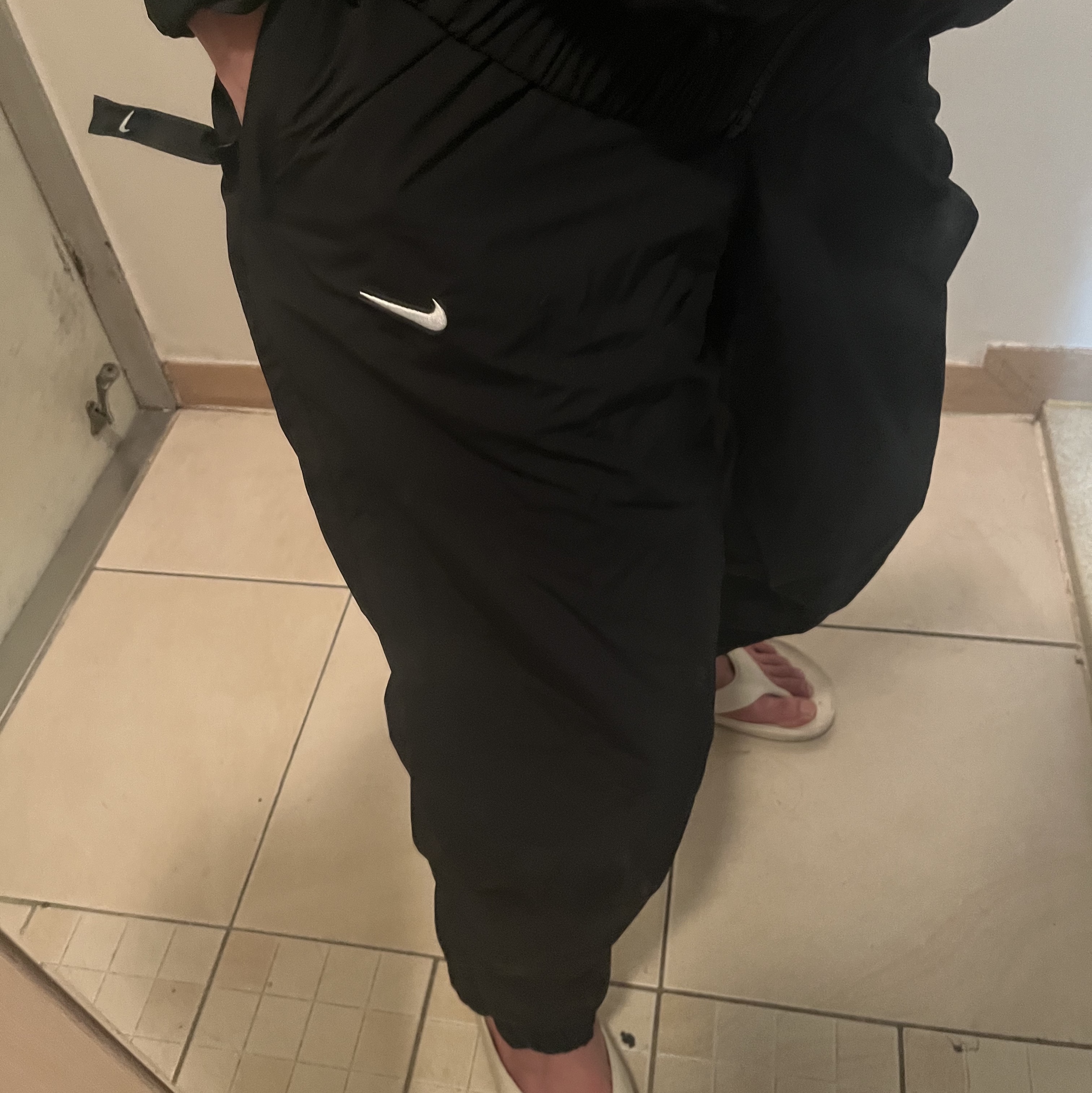 Nike NRG Solo Swoosh Woven Track Pants Black White - Asia 착용 스타일