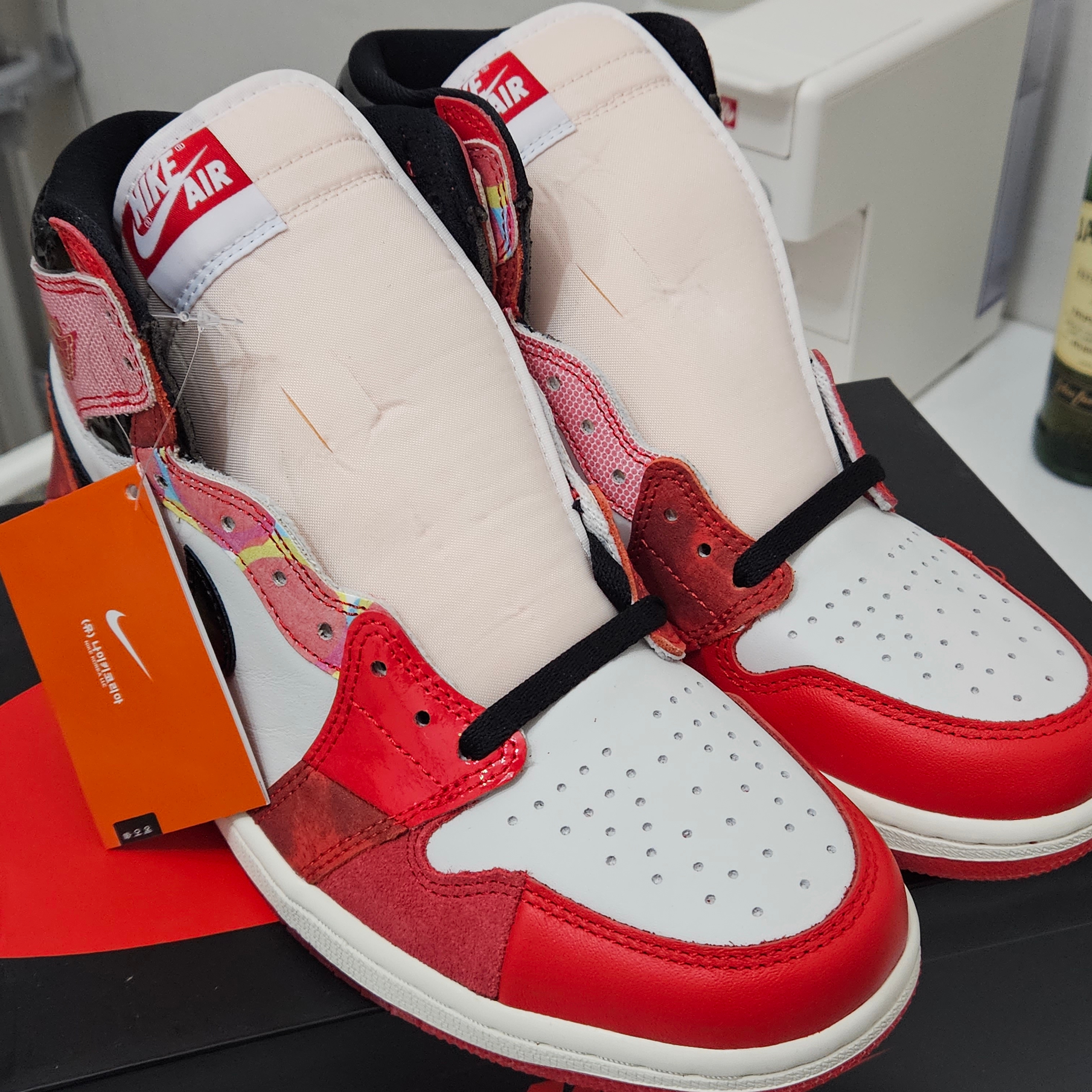 Jordan 1 Retro High Spider-Man Next Chapter, (GS) Jordan 1 Retro High Spider-Man Next Chapter 착용 스타일 - 5