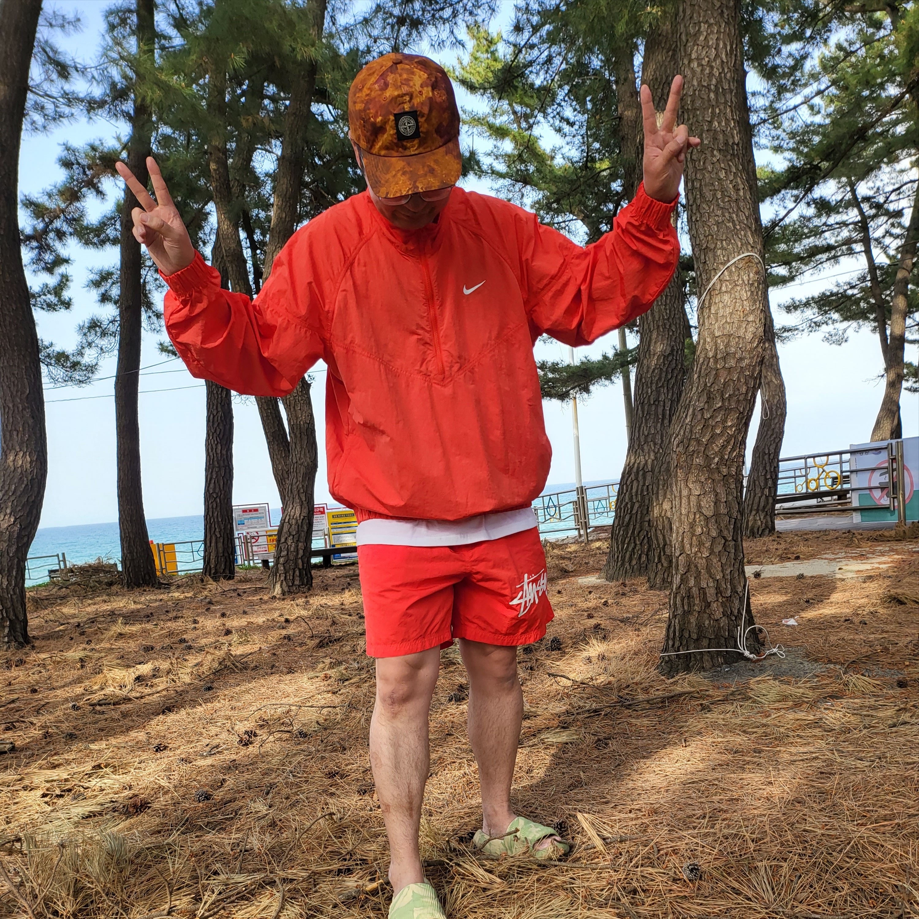 Nike x Peaceminusone Wide Pants Black (DR0096-010), Off-White x Amore Pacific Protection Box (Without Cosmetics) 착용 스타일 - 2
