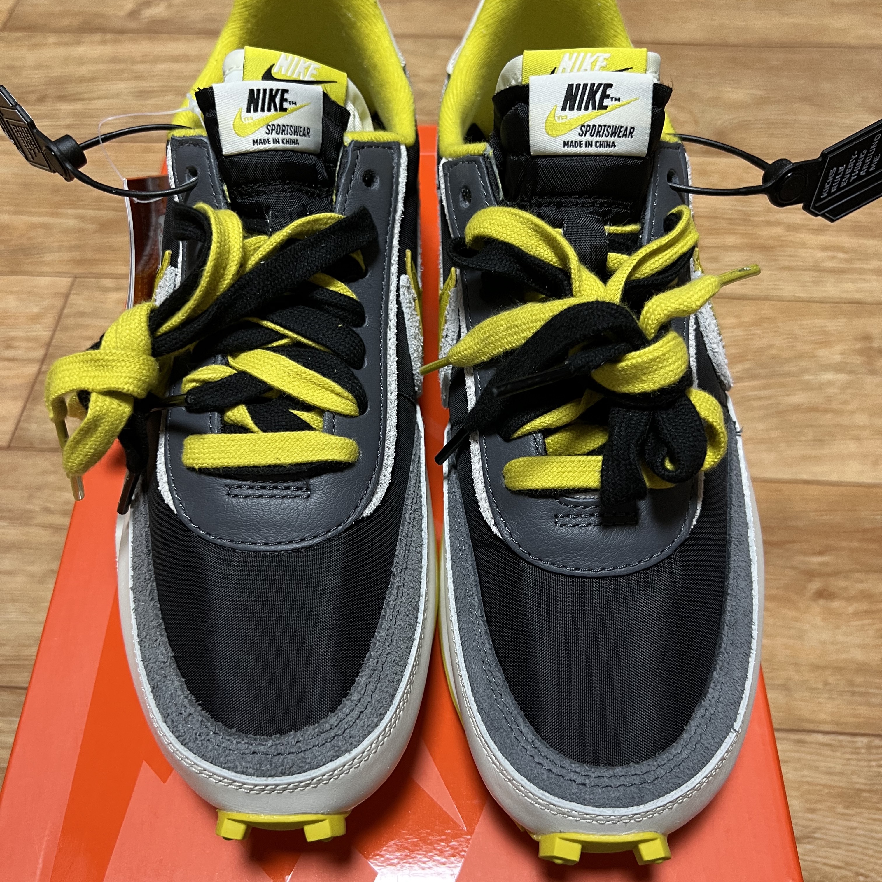 Nike x Sacai x Undercover LDWaffle Black Bright Citron 착용 스타일 - 2