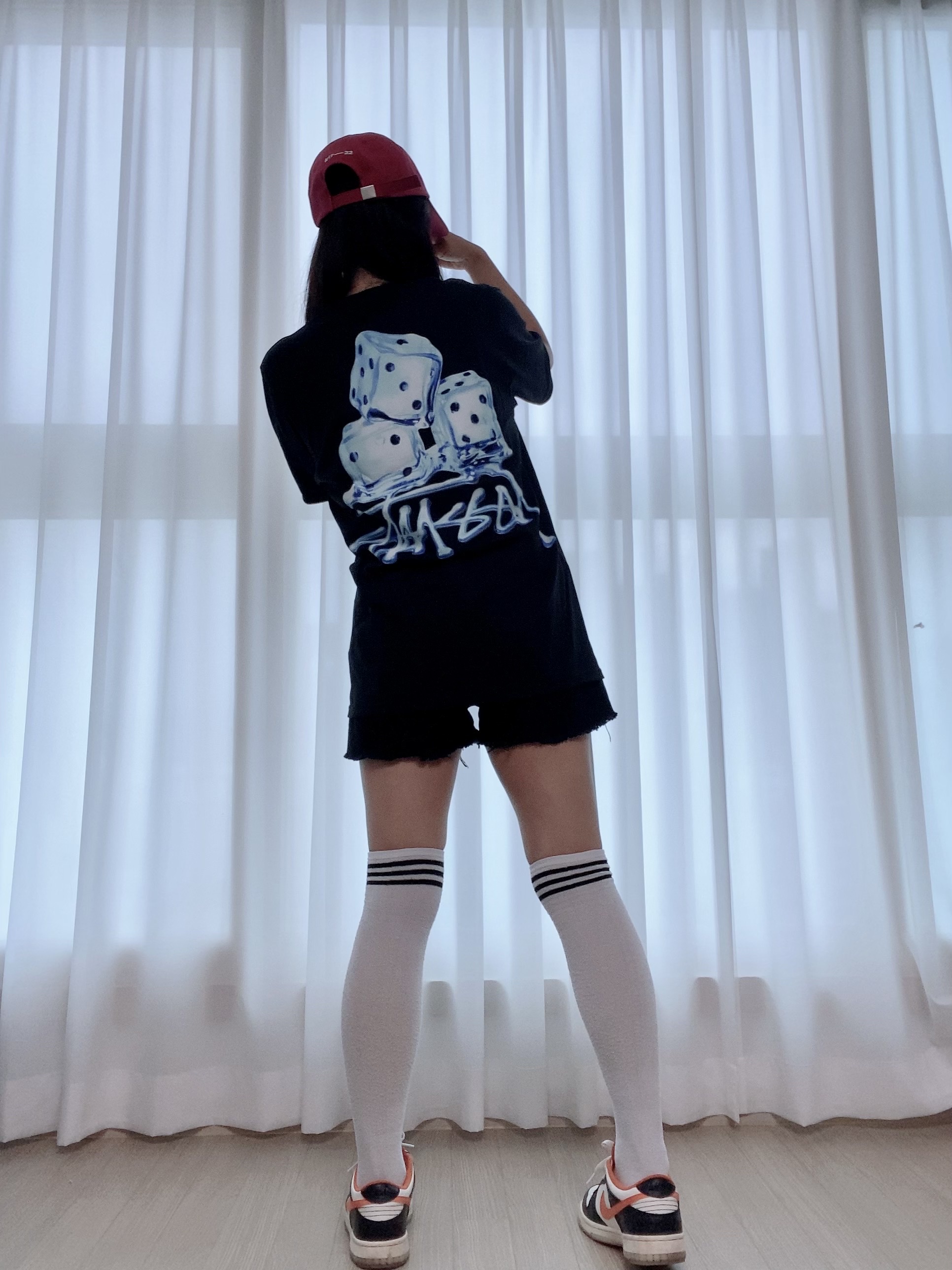 Stussy Melted T-Shirt Black 착용 스타일