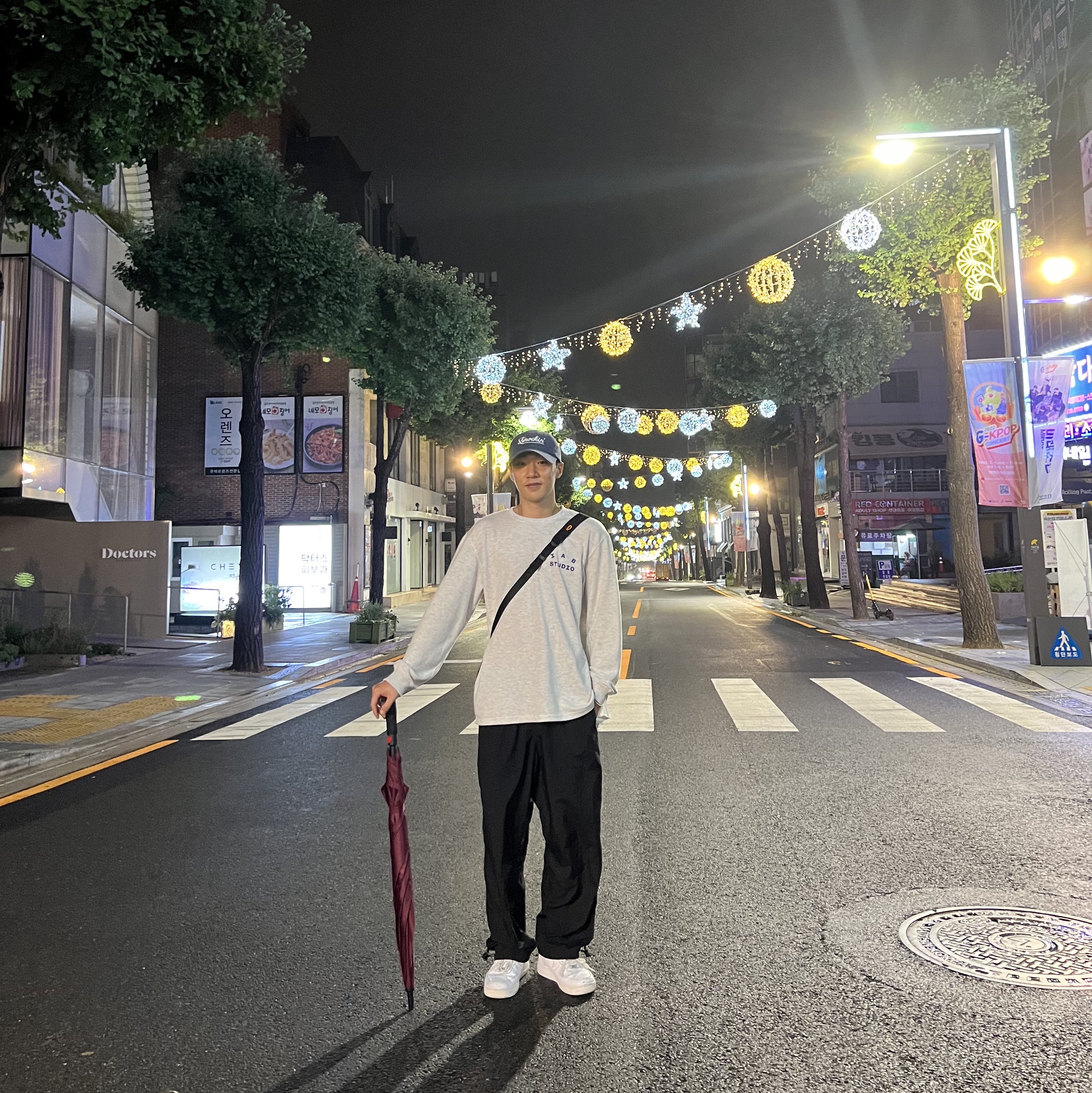 IAB Studio Long Sleeve Light Gray, Nike Air Force 1 '07 Low White 착용 스타일
