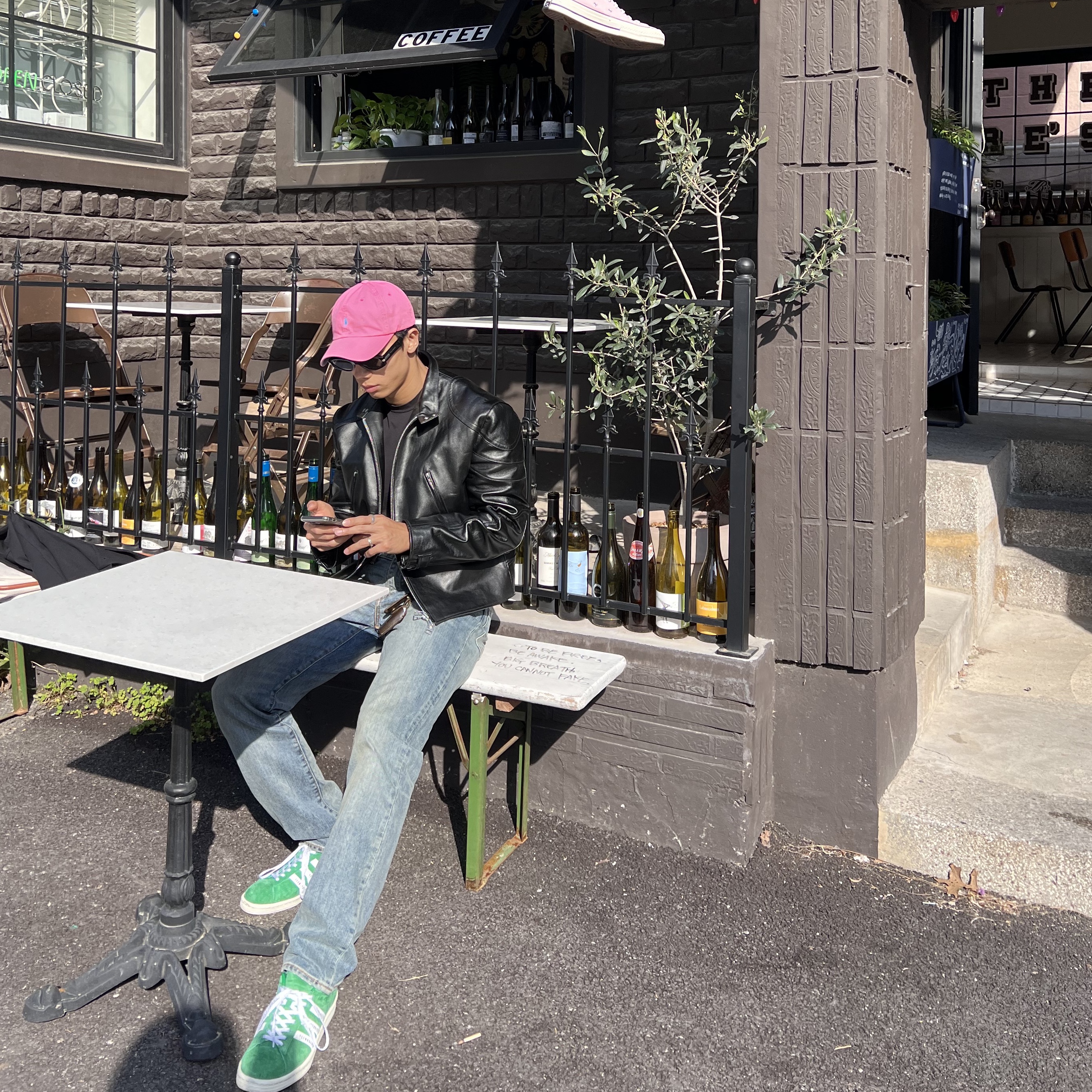 Adidas x Human Made Campus Green, Levi's 502 Regular Tapered Fit Jeans Midium Wash 착용 스타일