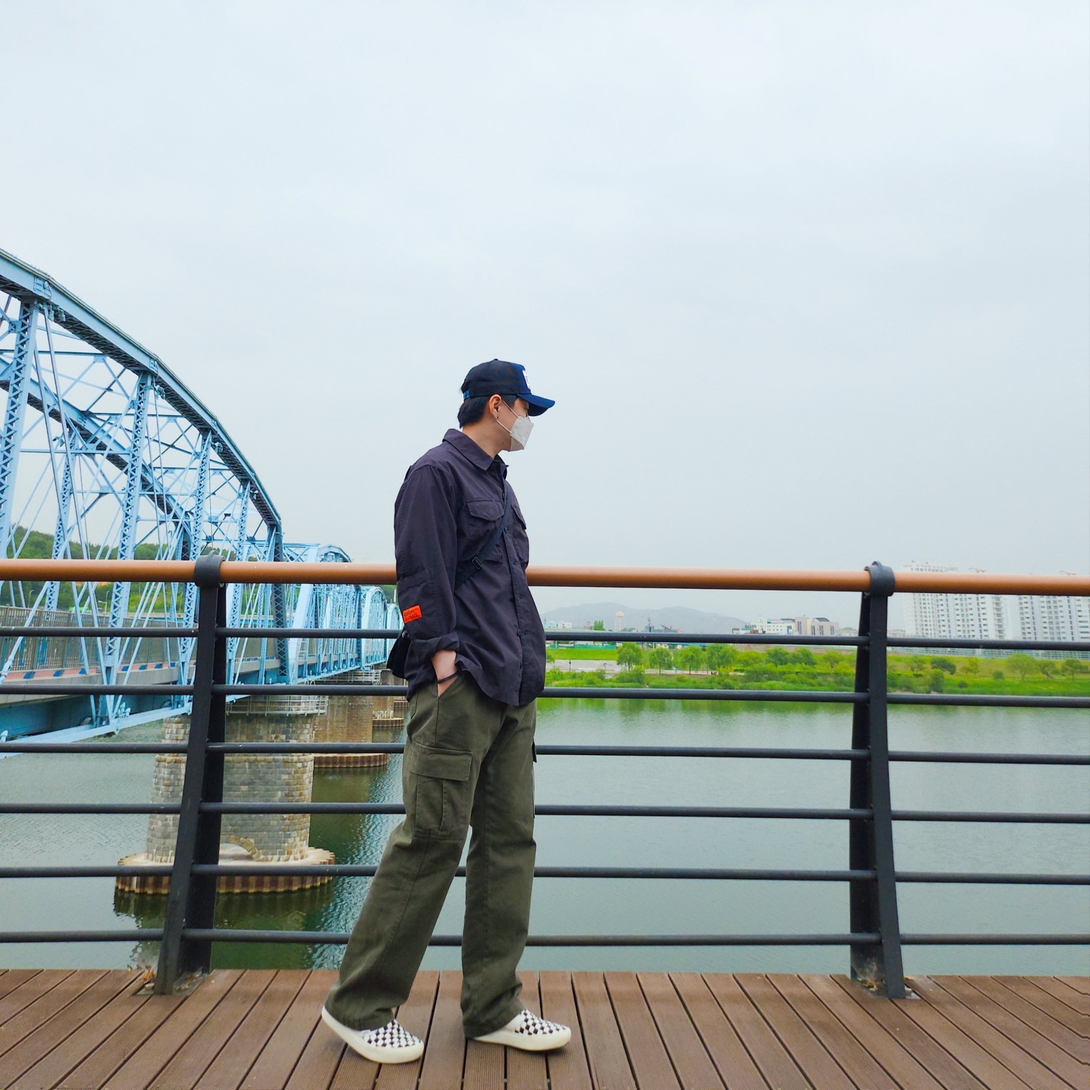 Vans Checkerboard Comfycush One Marshmallow 착용 스타일 - 1