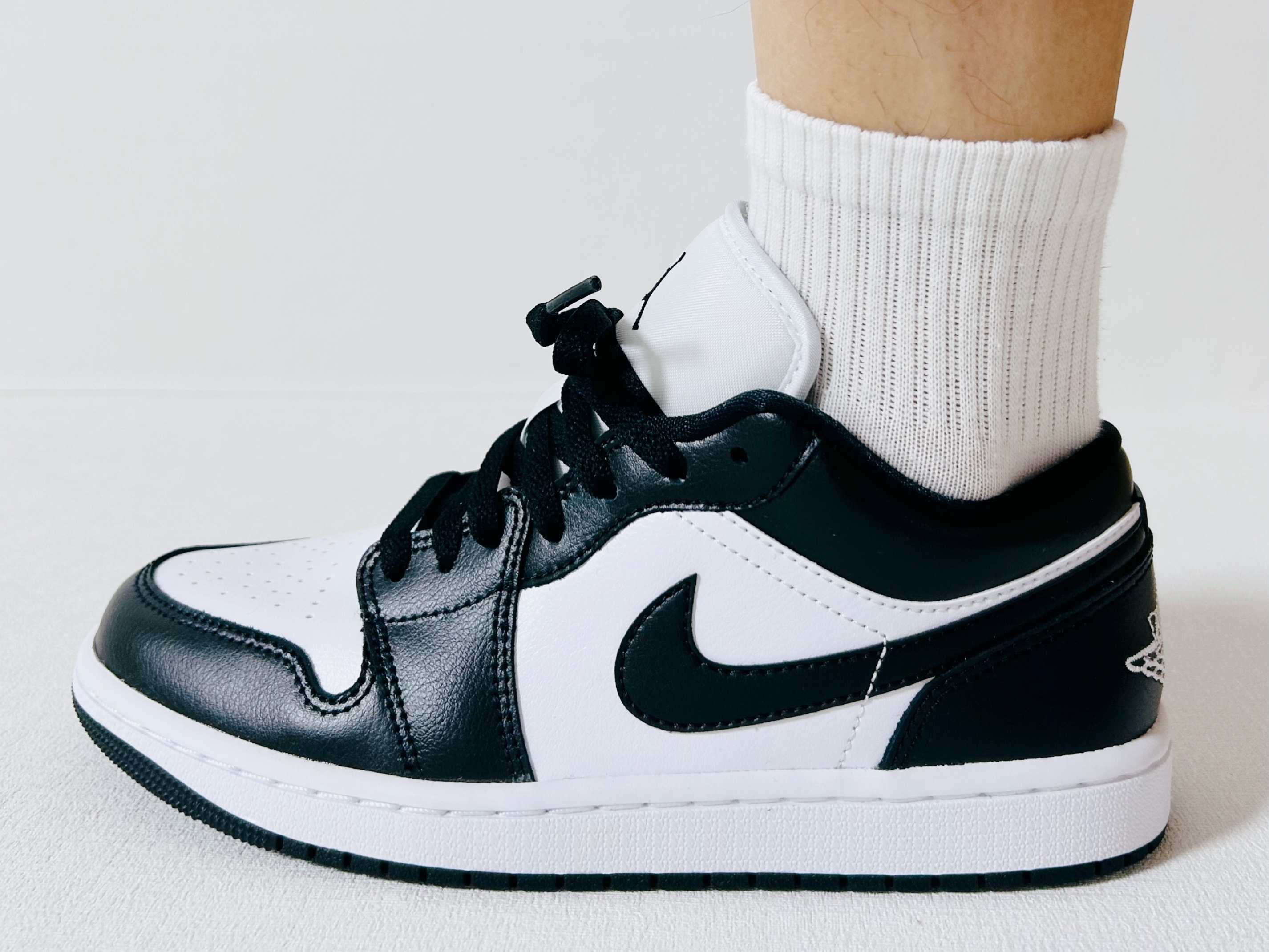 (W) Jordan 1 Low Black and White 착용 스타일