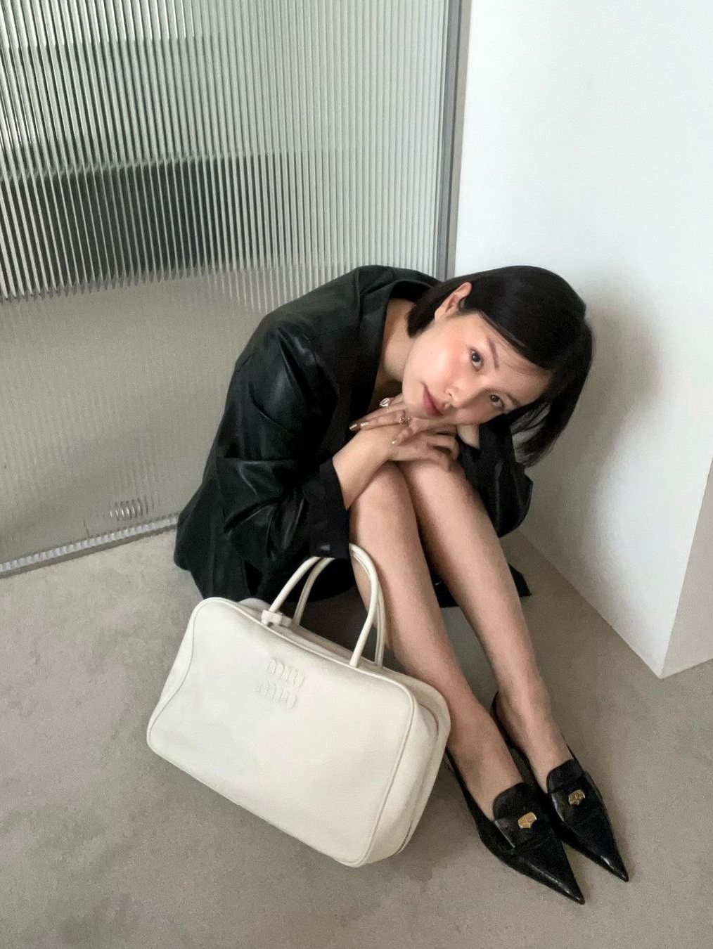 (W) Miu Miu Leather Penny Loafers Black 착용 스타일