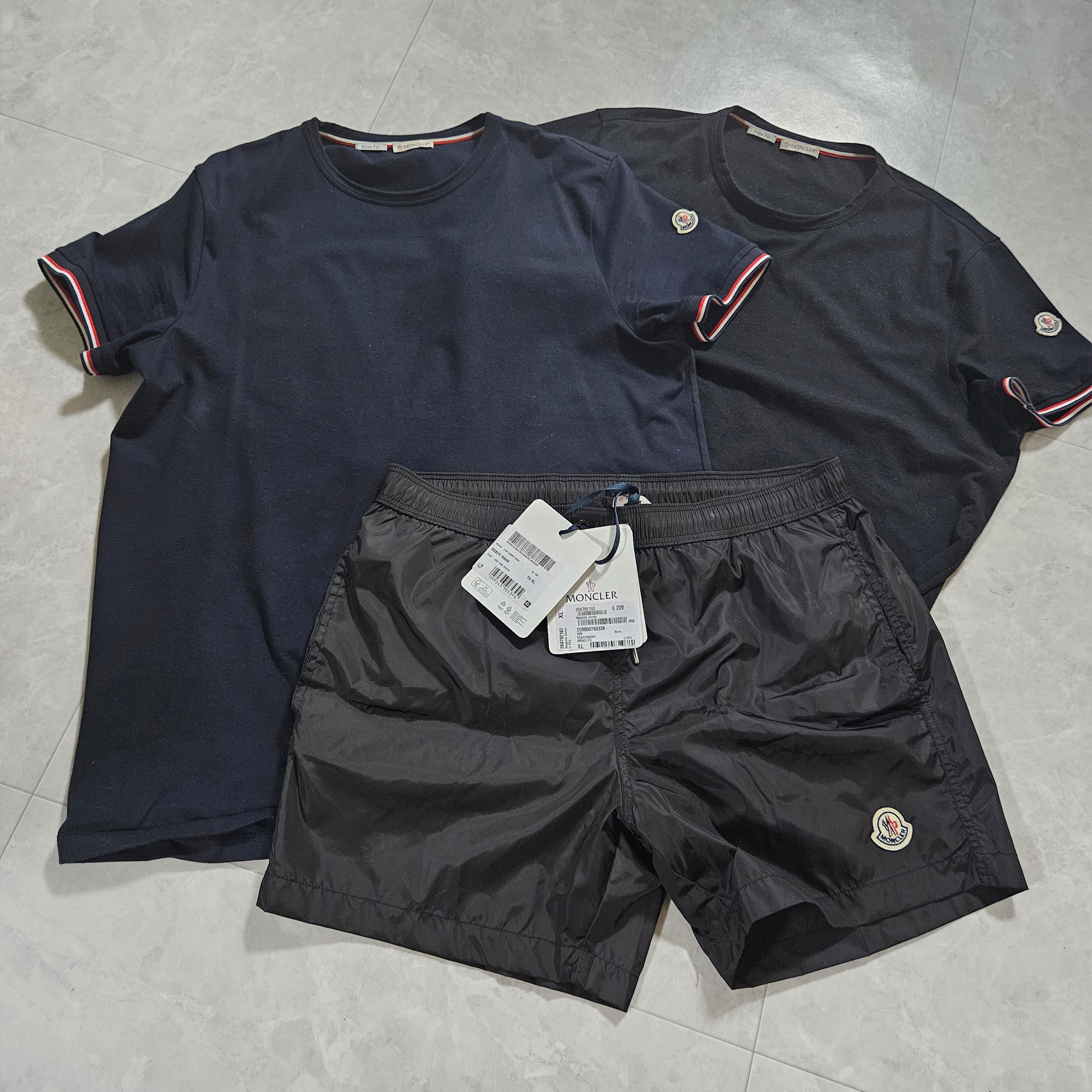 Moncler Swim Shorts Black - 23SS 착용 스타일