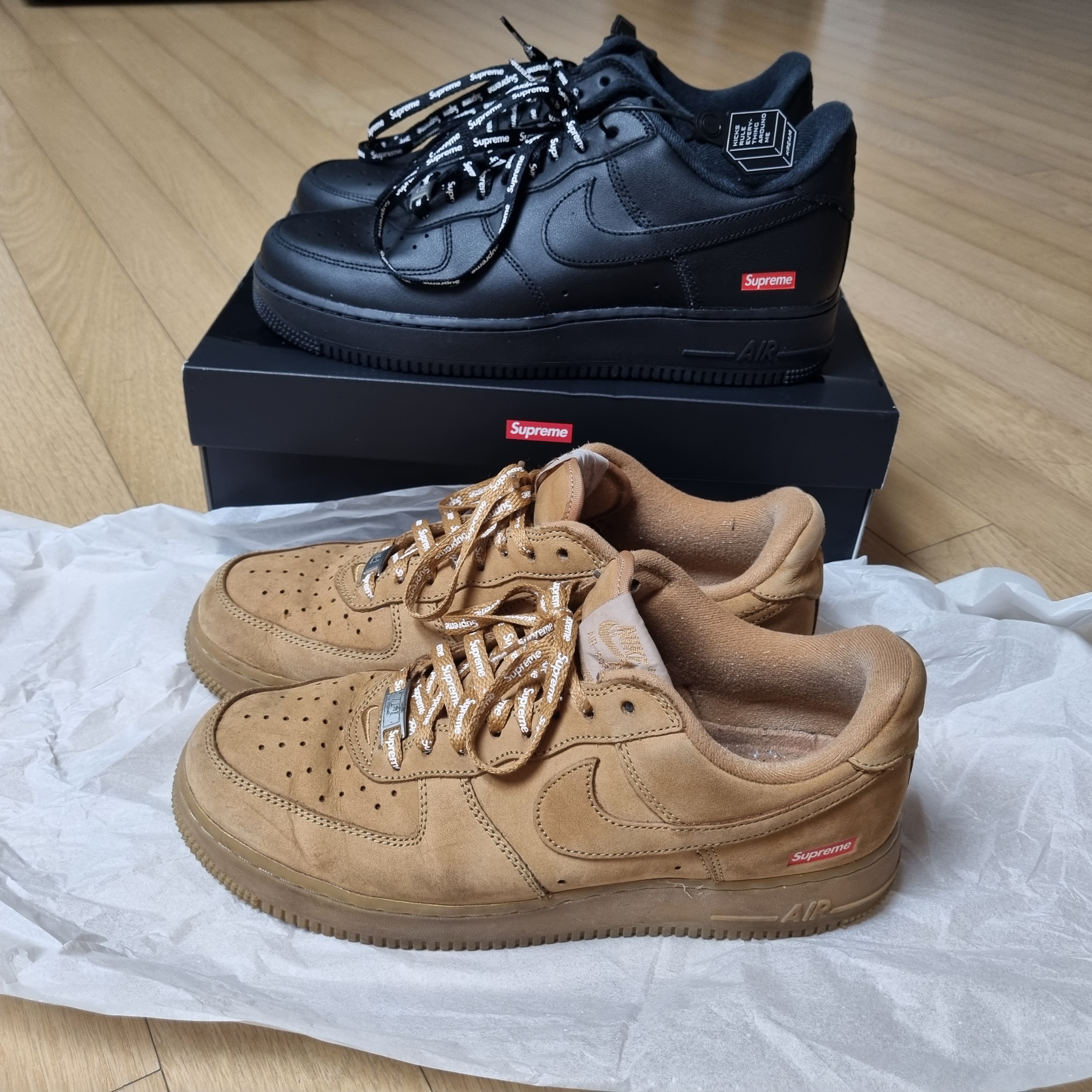 Nike x Supreme Air Force 1 Low Black, Nike x Supreme Air Force 1 Low Flax 착용 스타일 - 2
