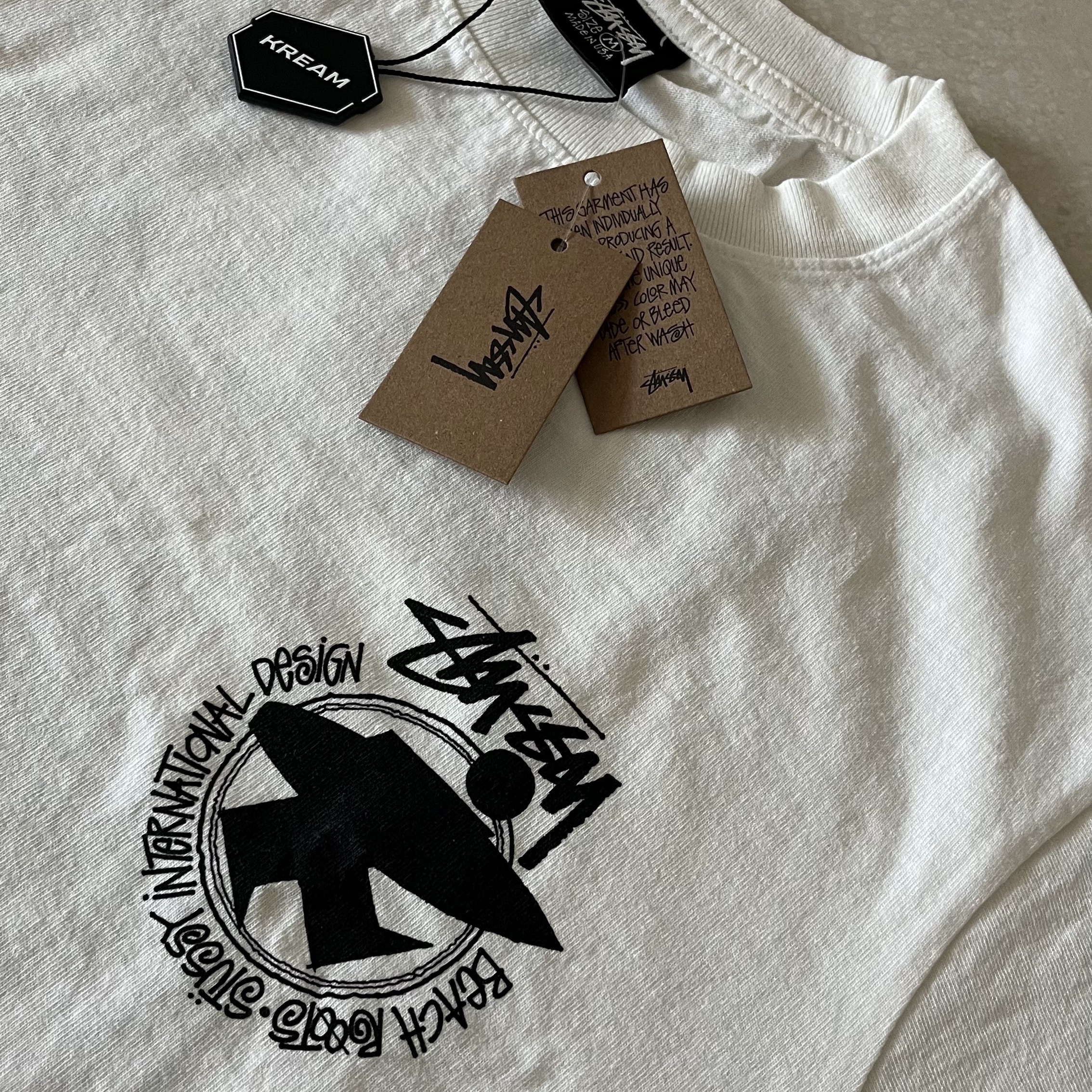 Stussy Beach Roots T-Shirt Natural 착용 스타일