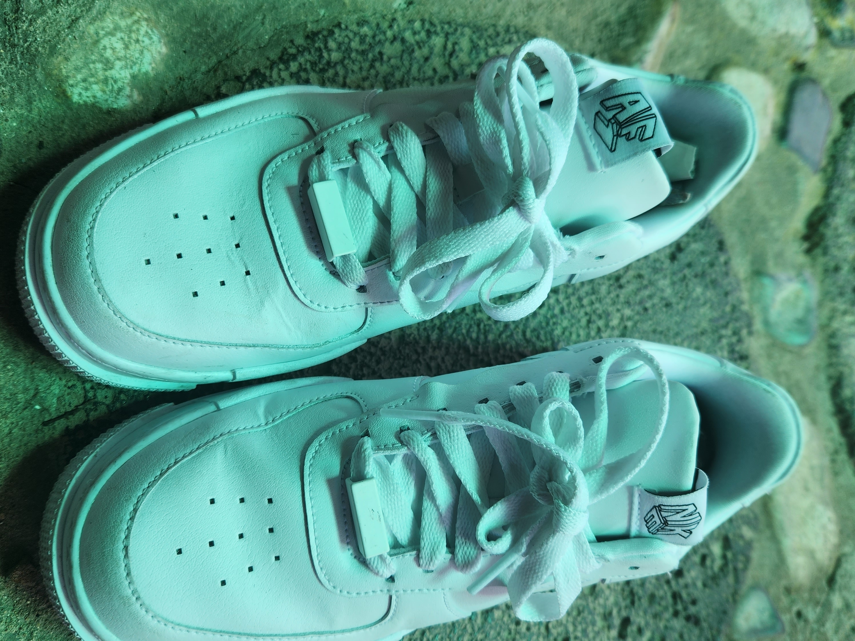 (W) Nike Air Force 1 Pixel White 착용 스타일
