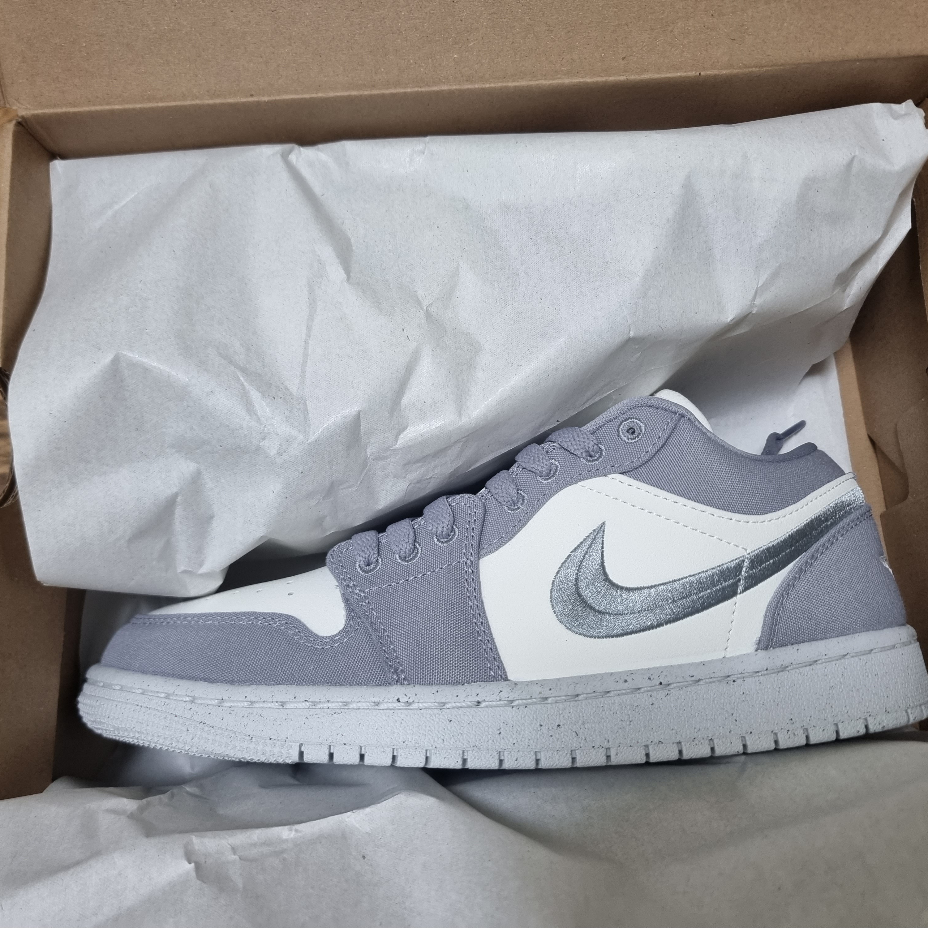 (W) Jordan 1 Low SE Light Steel Grey 착용 스타일