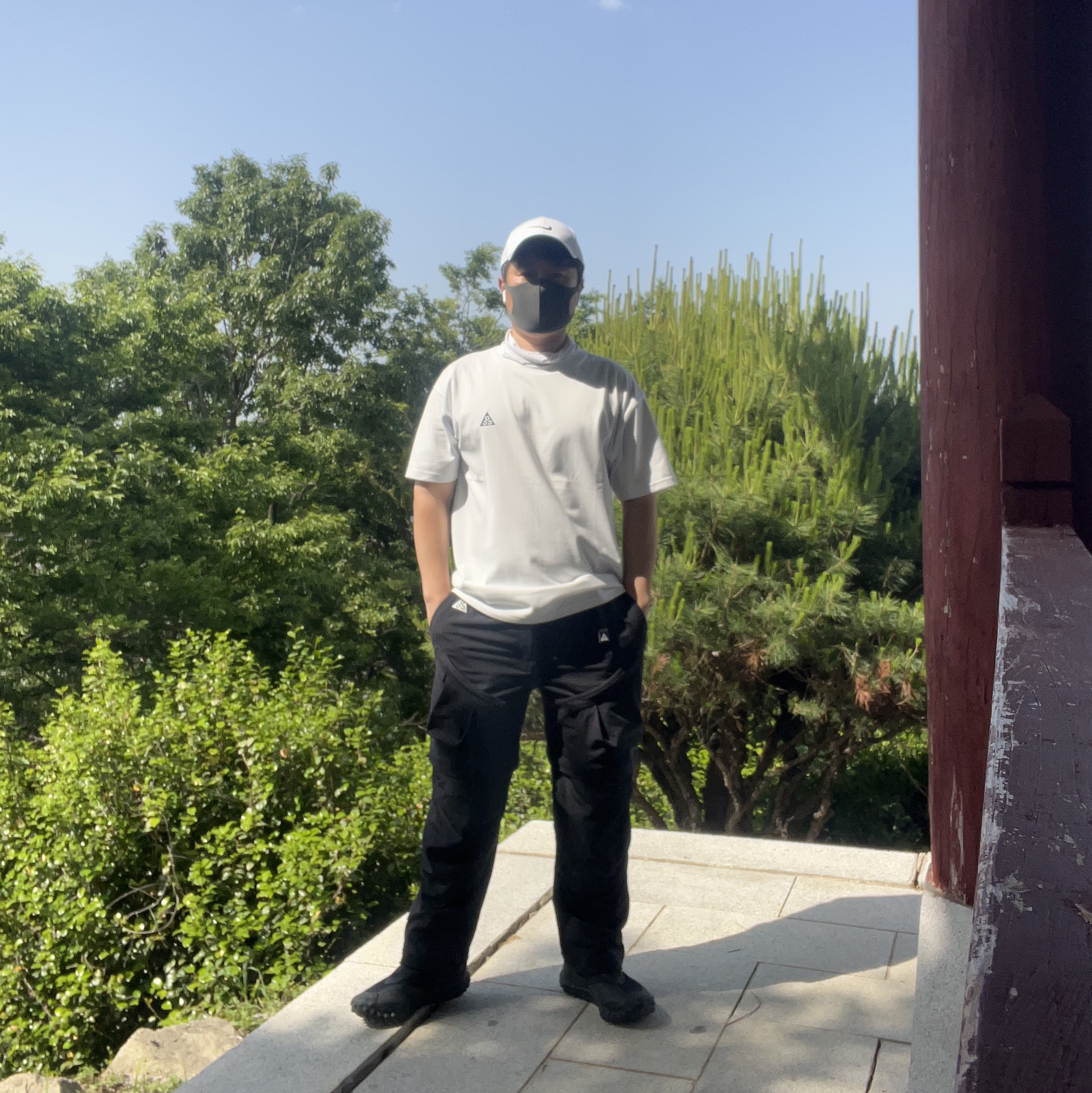 나이키 드라이핏 레거시 91 골프 캡 화이트, 나이키 ACG 스미스 서밋 카고 팬츠 블랙 - 아시아 착용 스타일 - 1