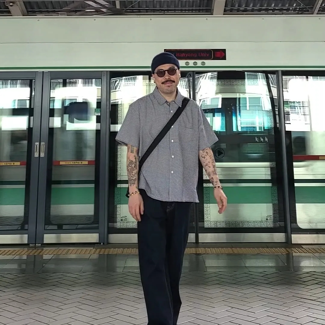 뉴발란스 530 스틸 블루 착용 스타일 - 3