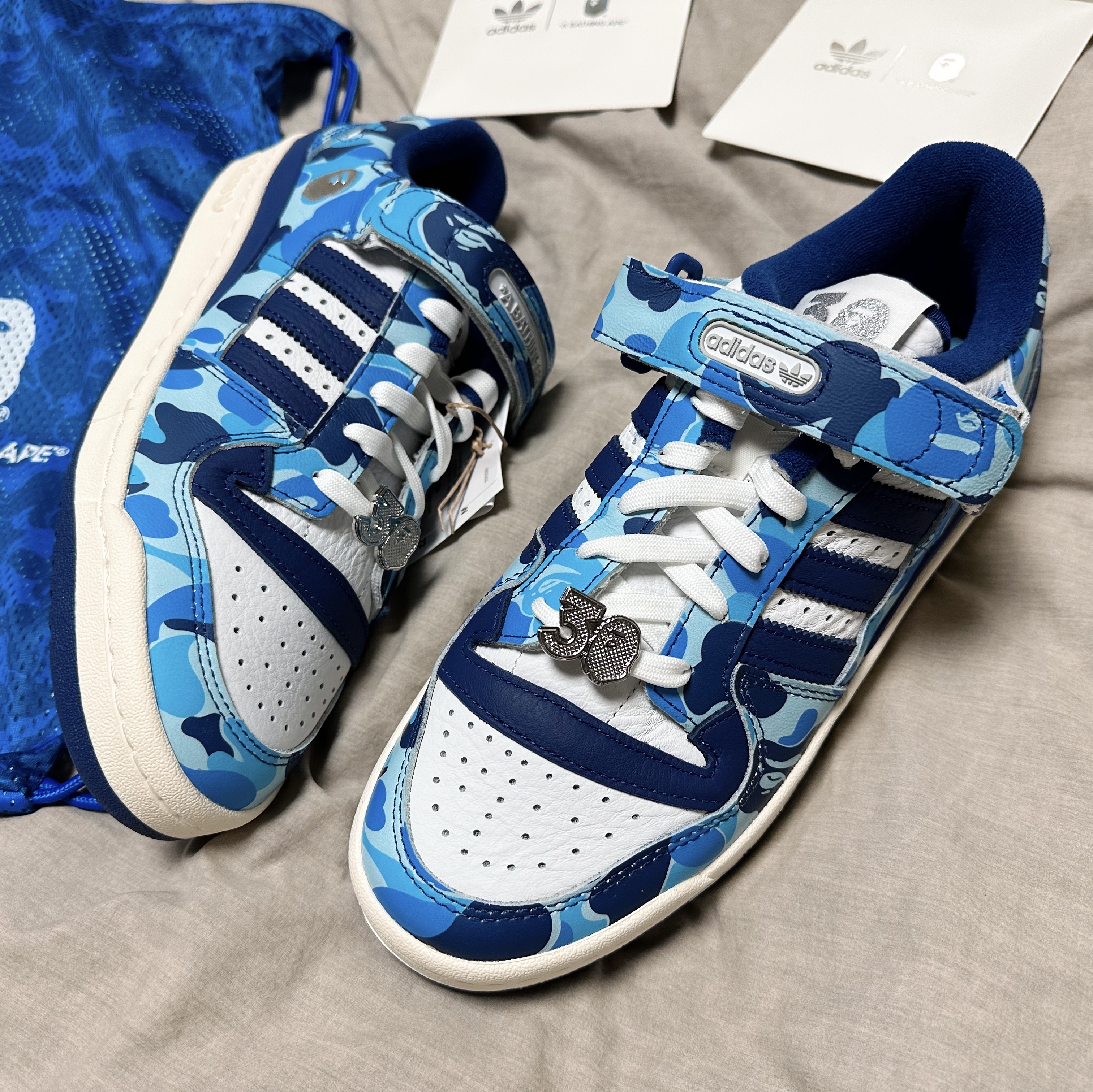 Adidas x BAPE Forum 84 Low Blue Camo 착용 스타일 - 2
