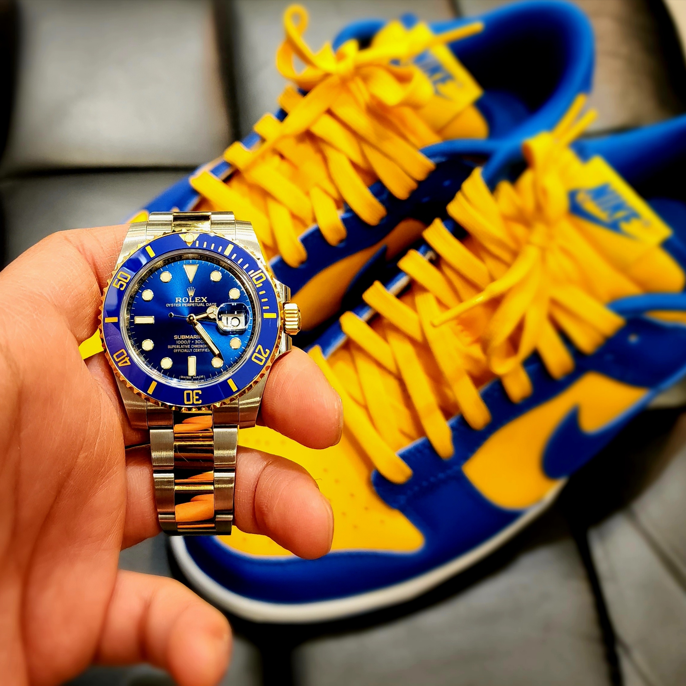 Nike Dunk Low Retro Blue Jay and University Gold 착용 스타일