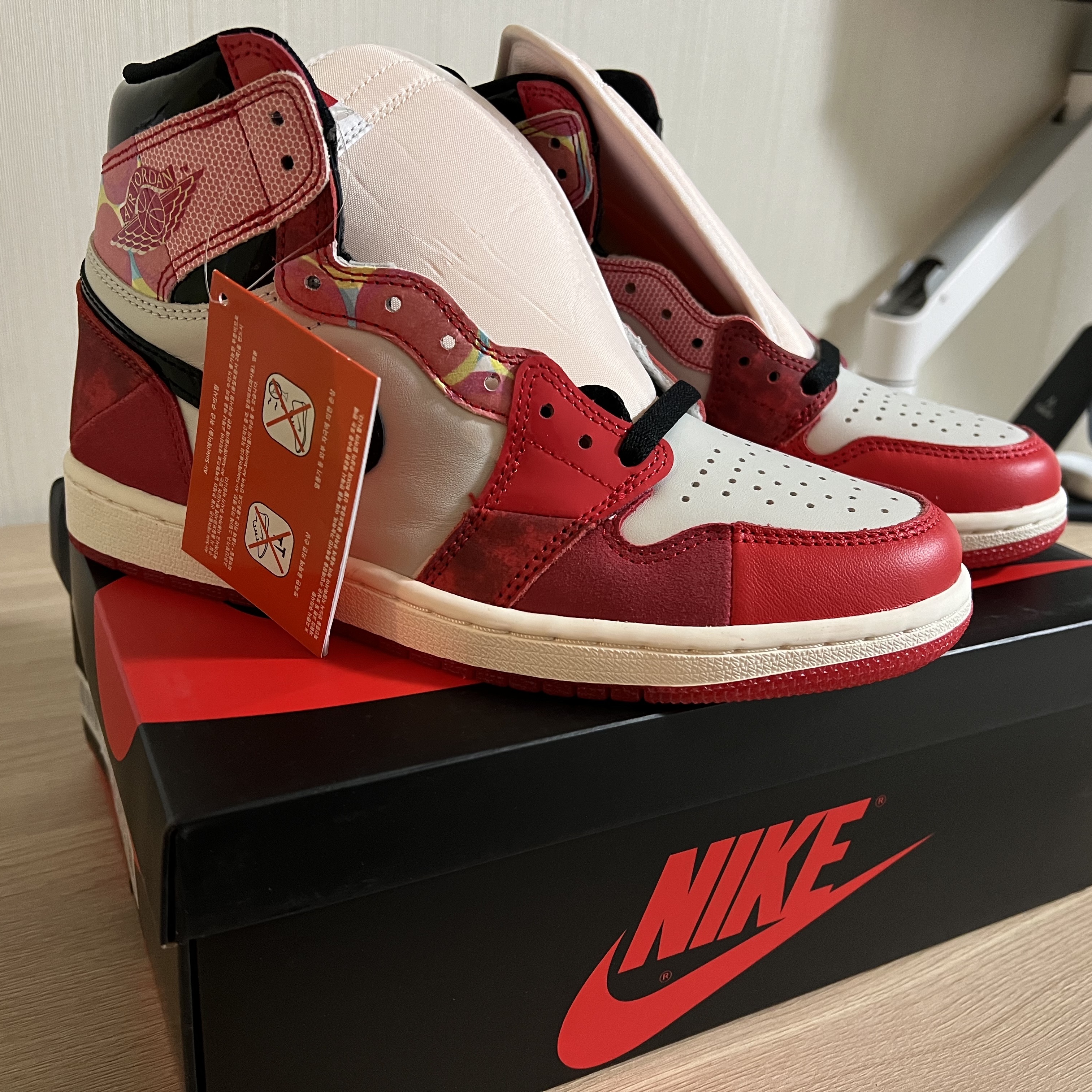 Jordan 1 Retro High Spider-Man Next Chapter 착용 스타일