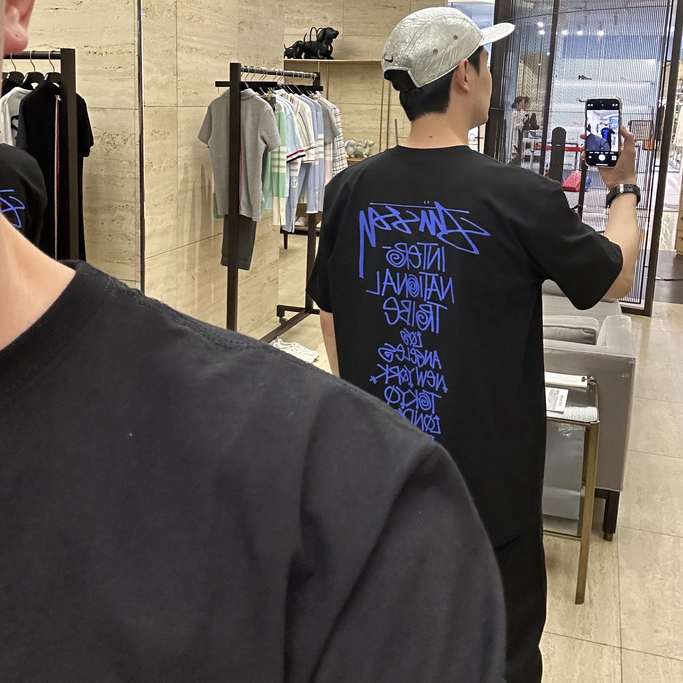 Stussy Tribe Stack T-Shirt Black, Vans Vault x Brain Dead OG Authentic LX Black White 착용 스타일 - 2