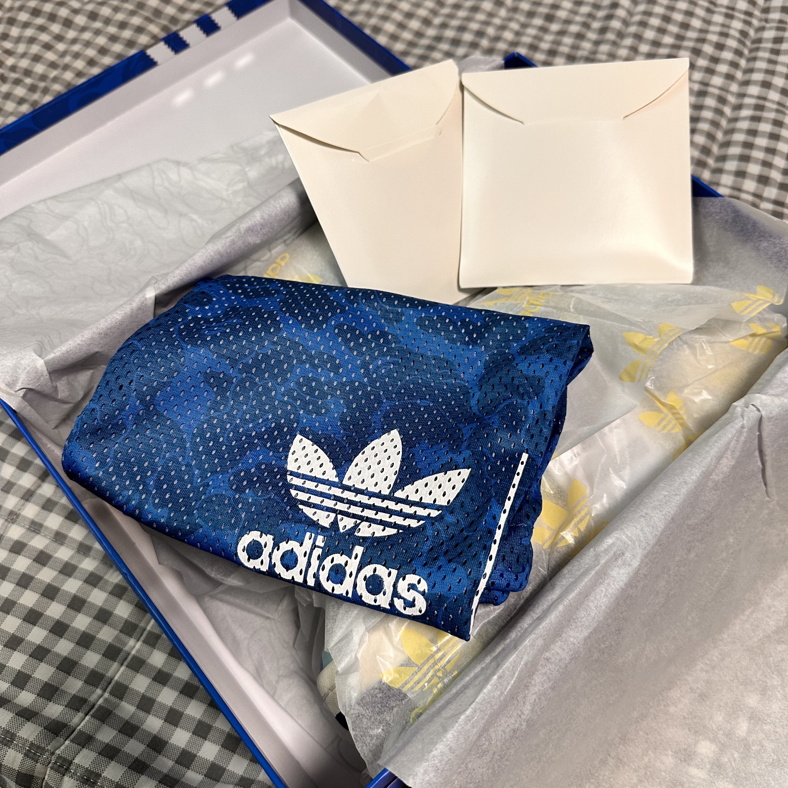 Adidas x BAPE Forum 84 Low Blue Camo 착용 스타일 - 3