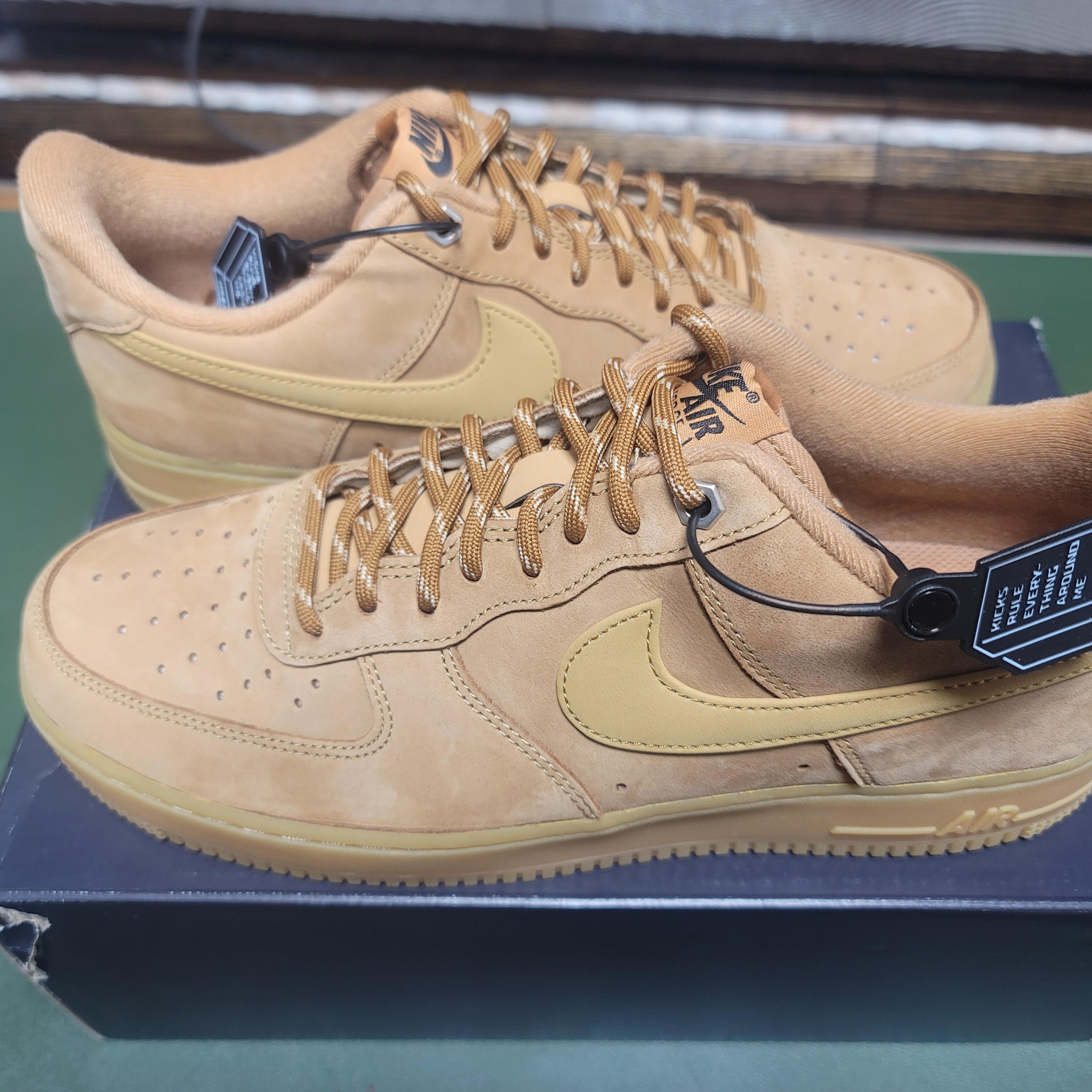 Nike Air Force 1 '07 WB Flax 착용 스타일 - 2