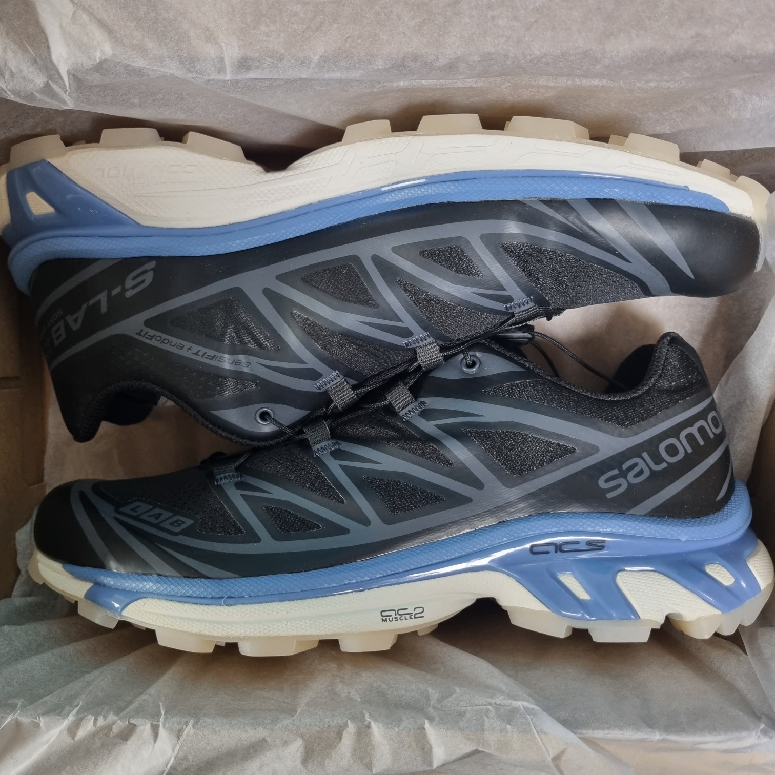 Salomon XT-6 Clear Black Riviera 착용 스타일