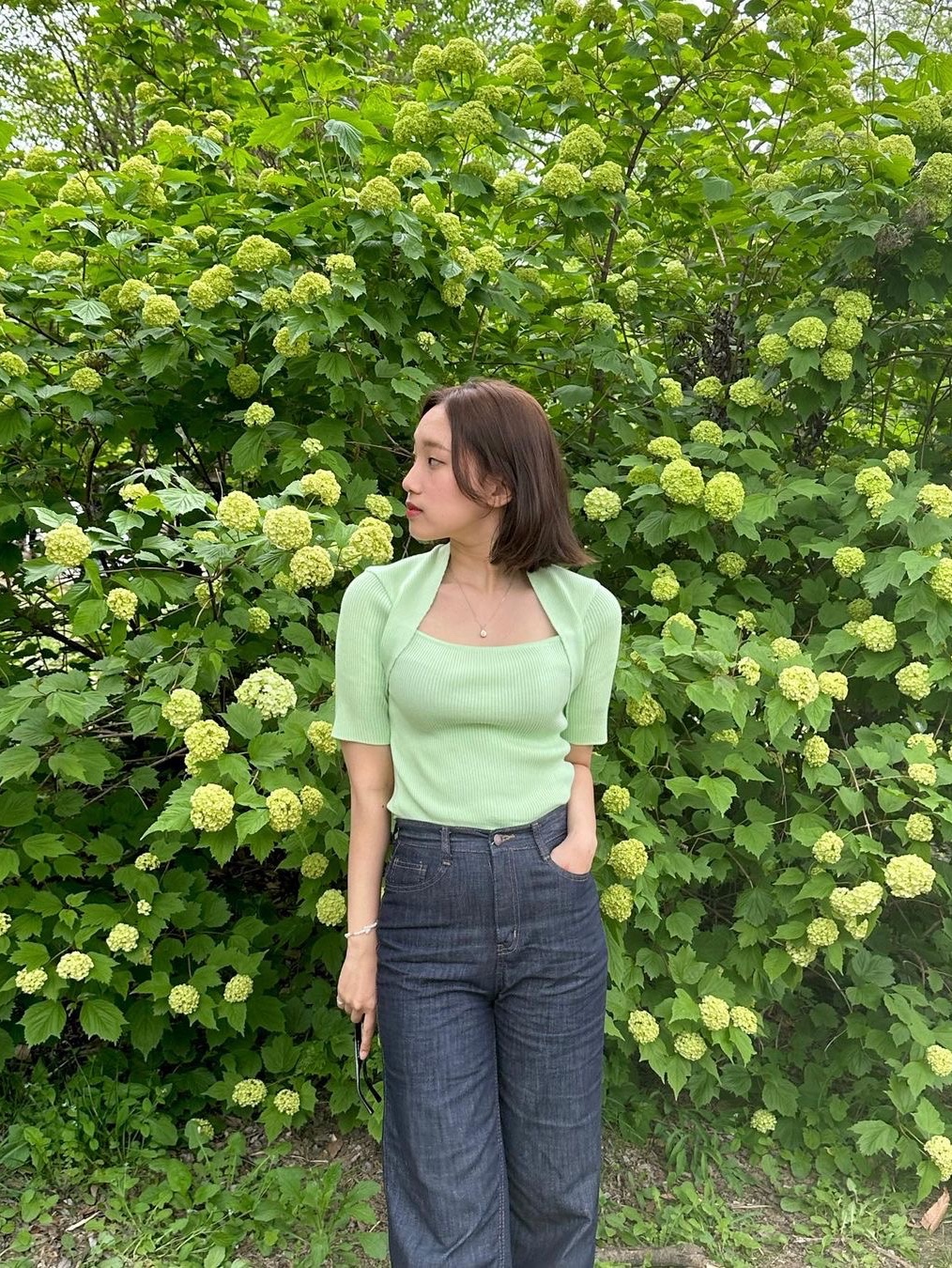 [KREAM 단독] Haveless Women Ella Modal Square Neck Knit Top Lime, Haveless Women Ella Modal Square Neck Knit Top Butter 착용 스타일