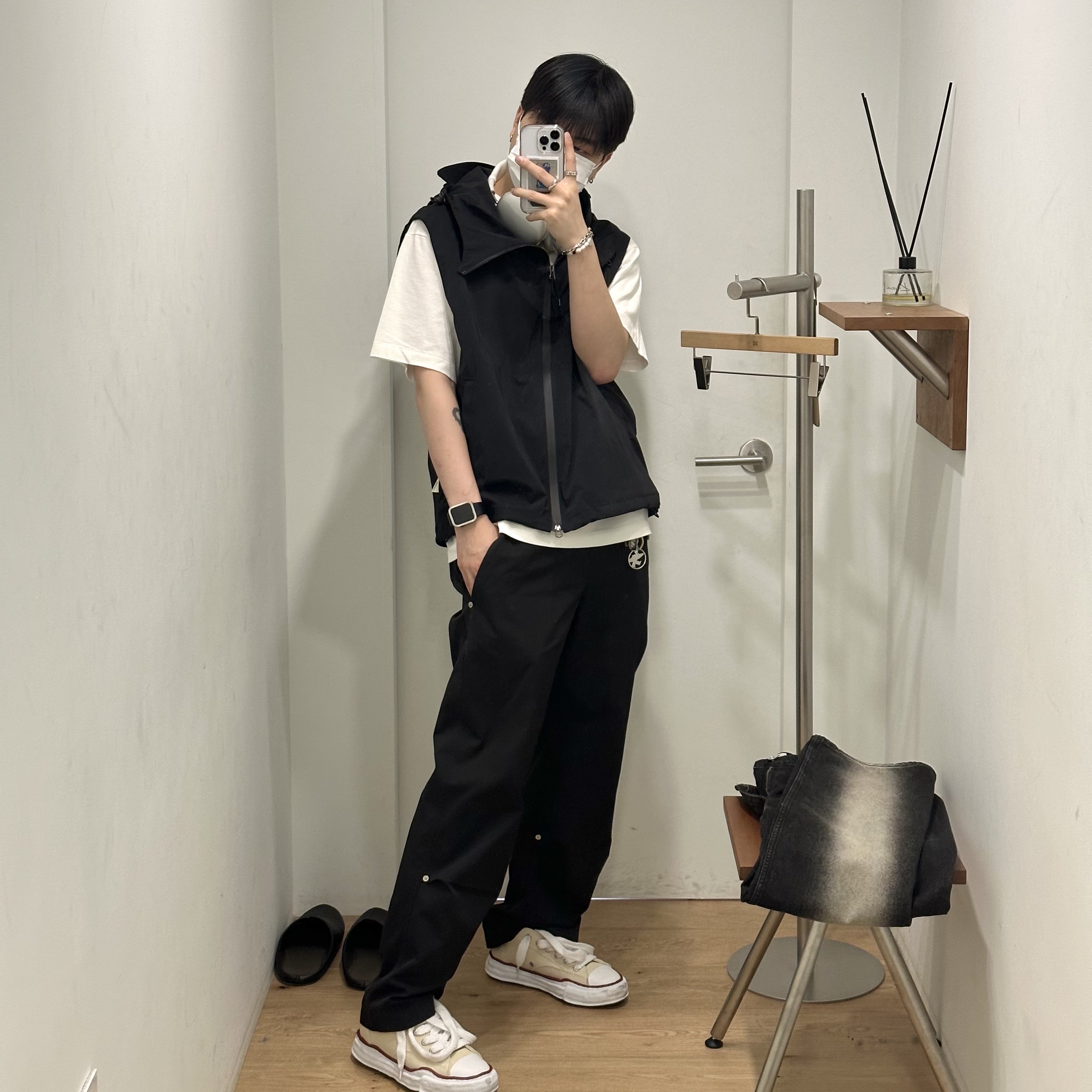 Maison Mihara Yasuhiro Peterson OG Sole Canvas Low-top Sneakers Natural 착용 스타일