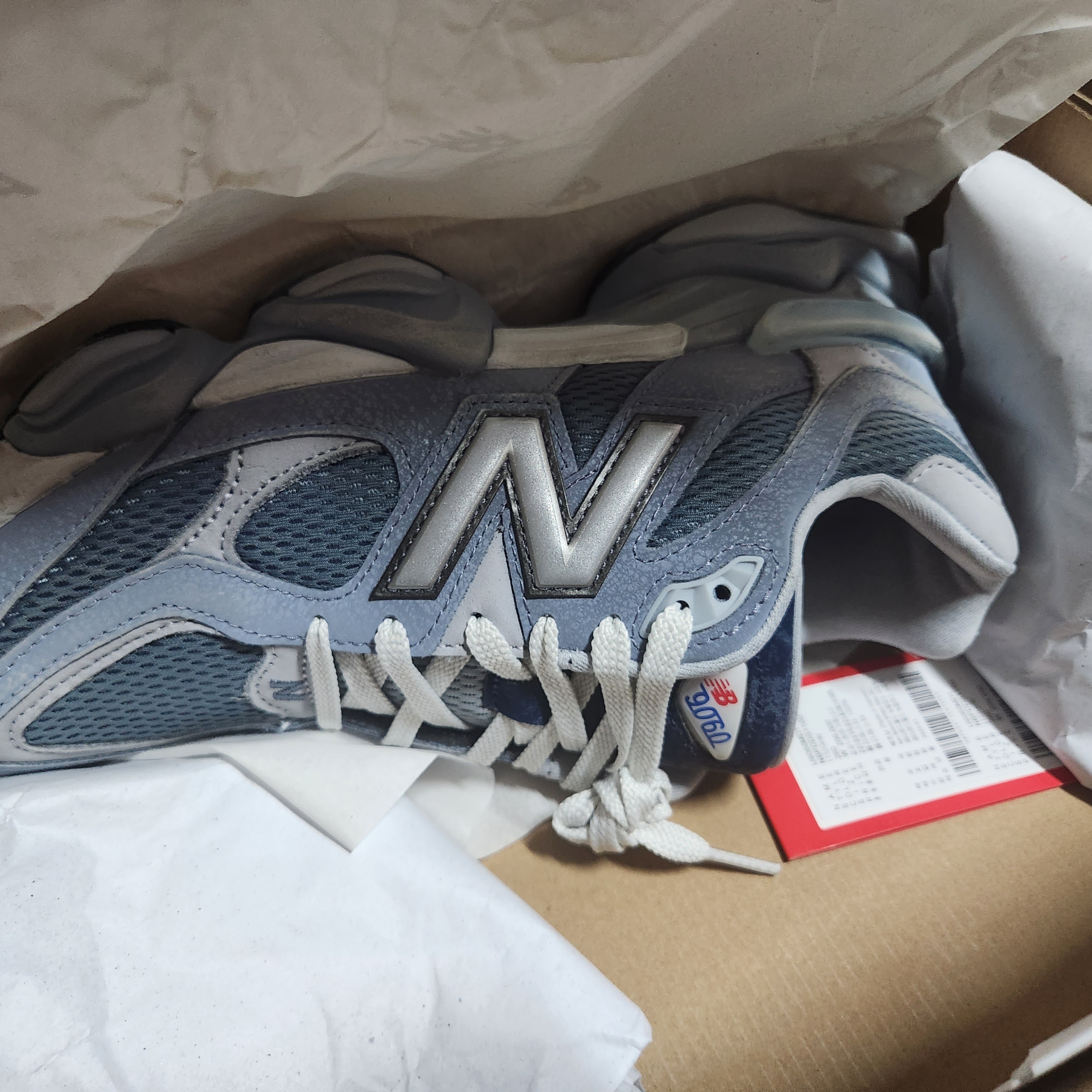 New Balance 9060 Arctic Grey Steel 착용 스타일 - 3