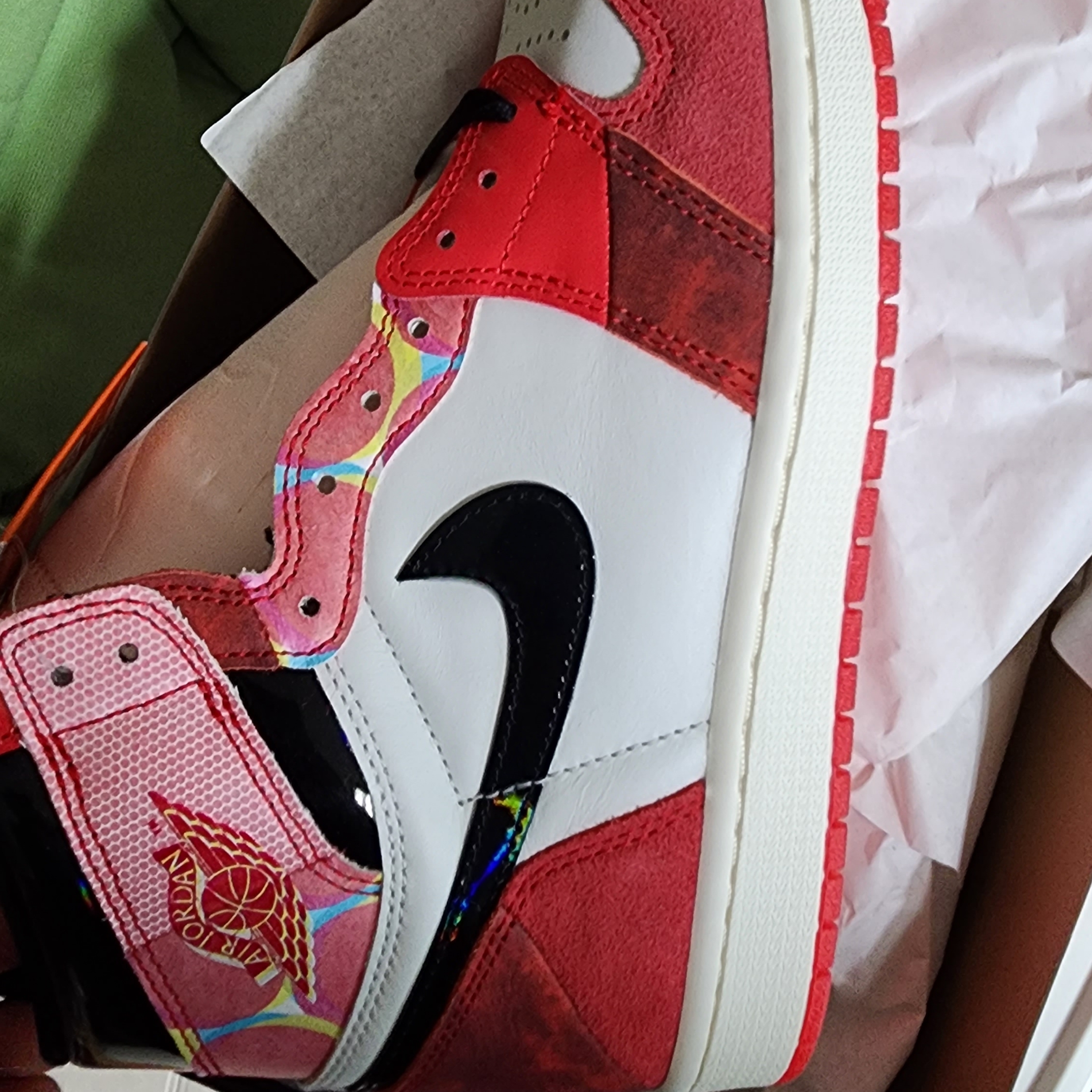 Jordan 1 Retro High Spider-Man Next Chapter 착용 스타일 - 1