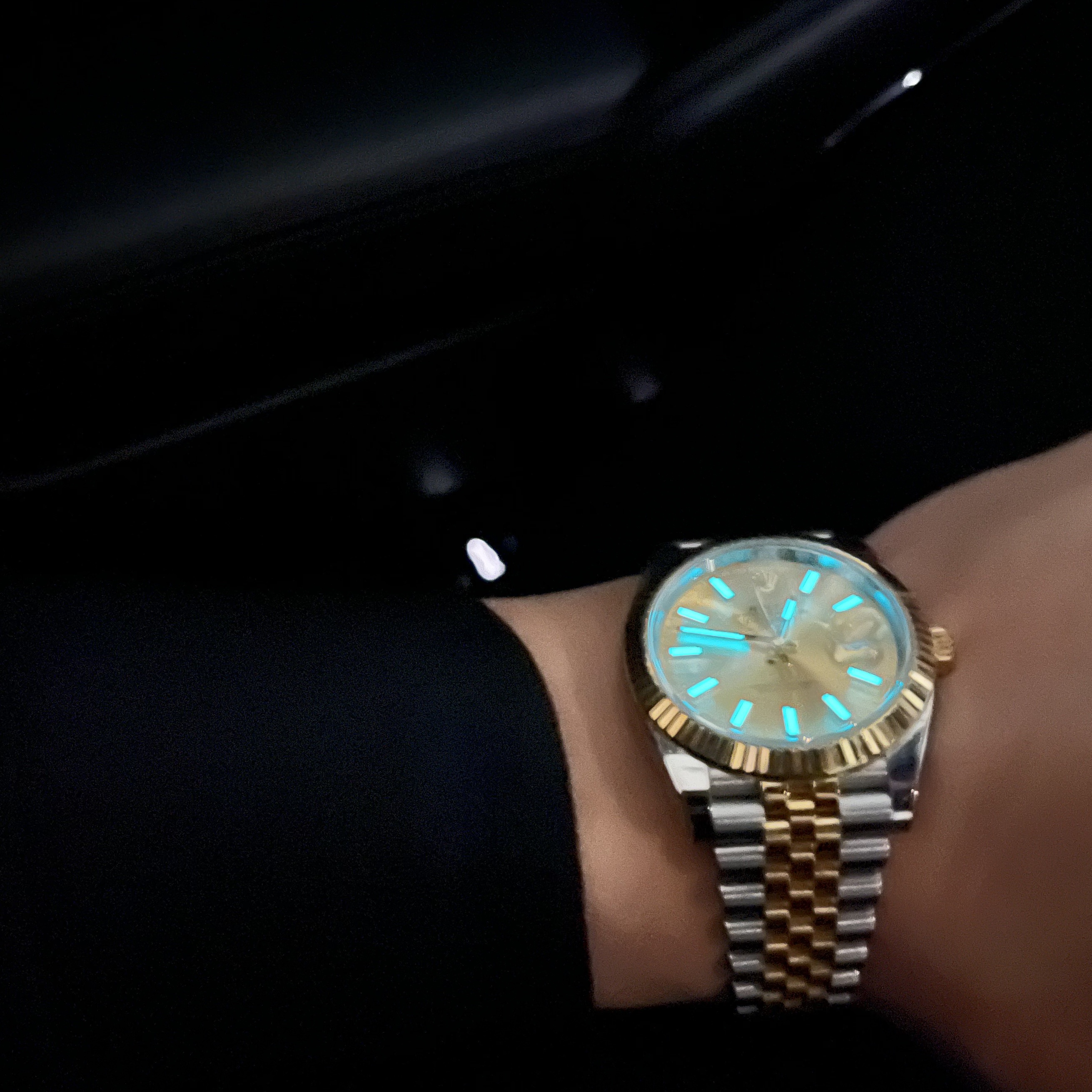 Rolex Datejust 41mm 126333 Champagne Jubilee 착용 스타일