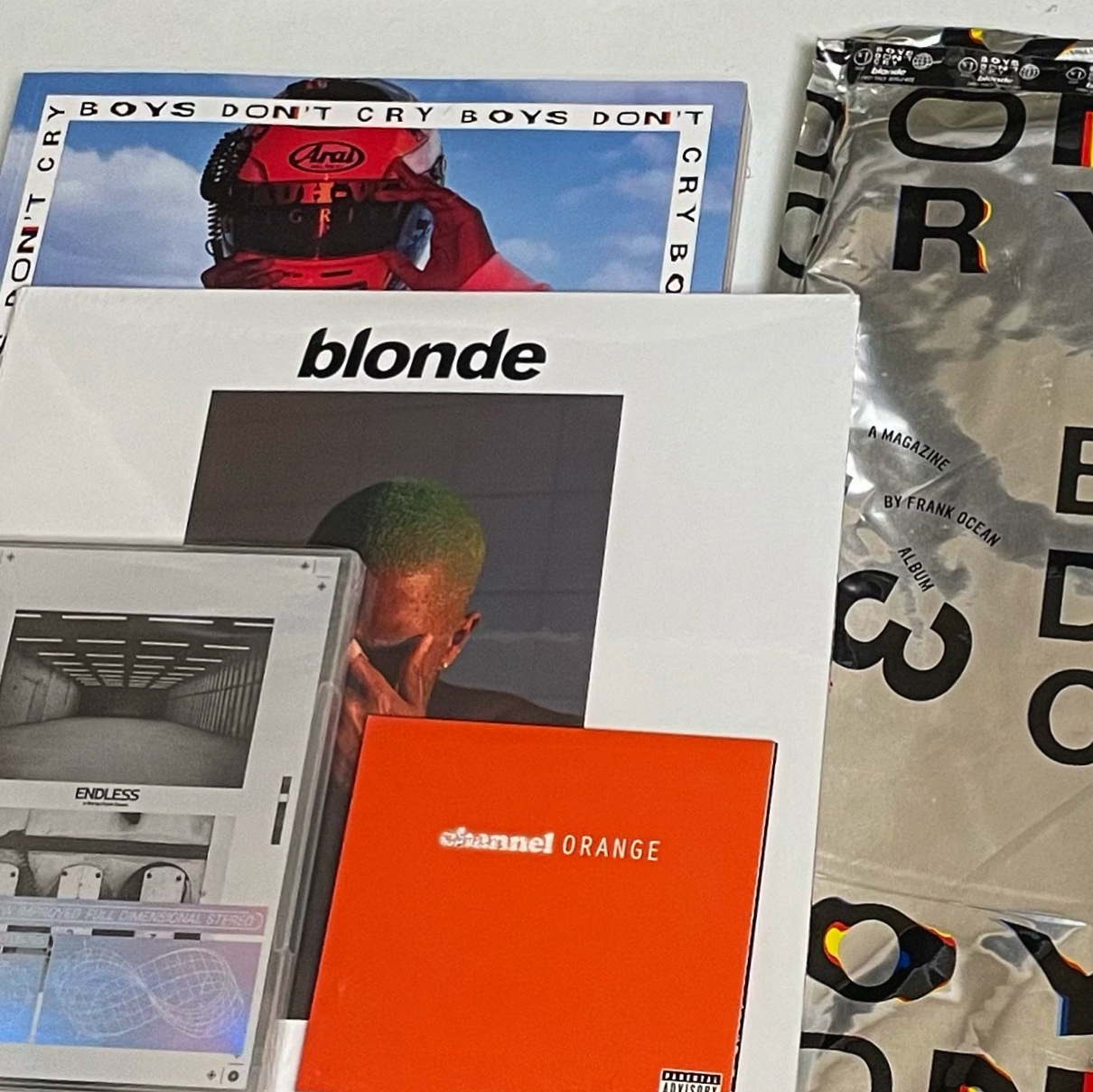 Frank Ocean Blonde Black (2LP) 착용 스타일 - 1