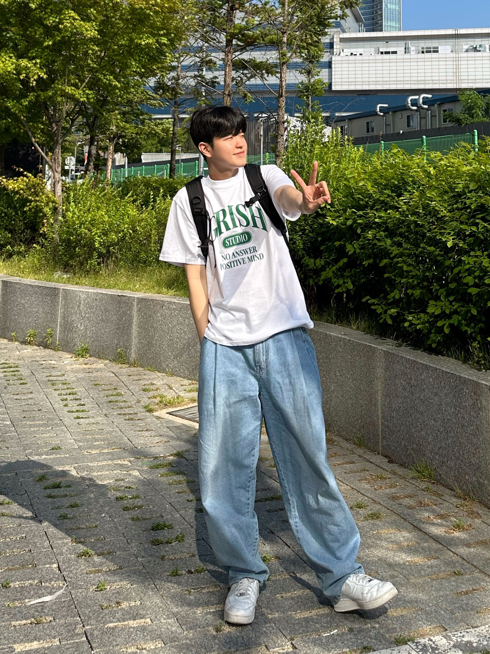 Nike Air Force 1 '07 Low White 착용 스타일 - 1