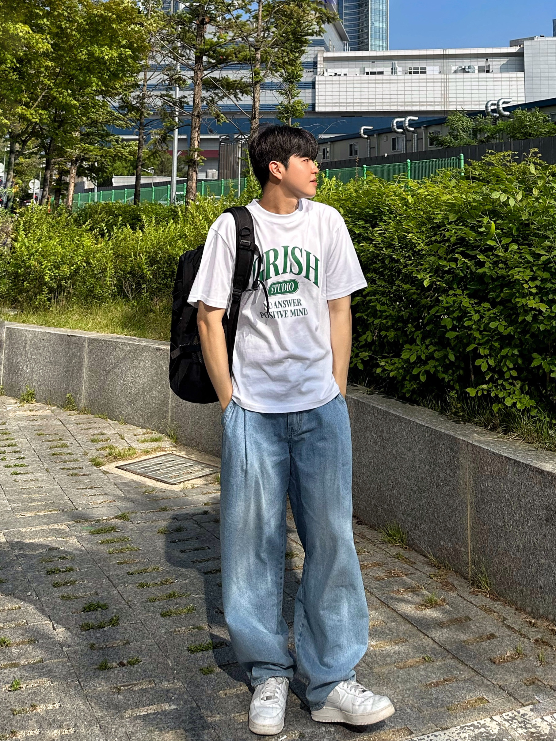 Nike Air Force 1 '07 Low White 착용 스타일 - 2