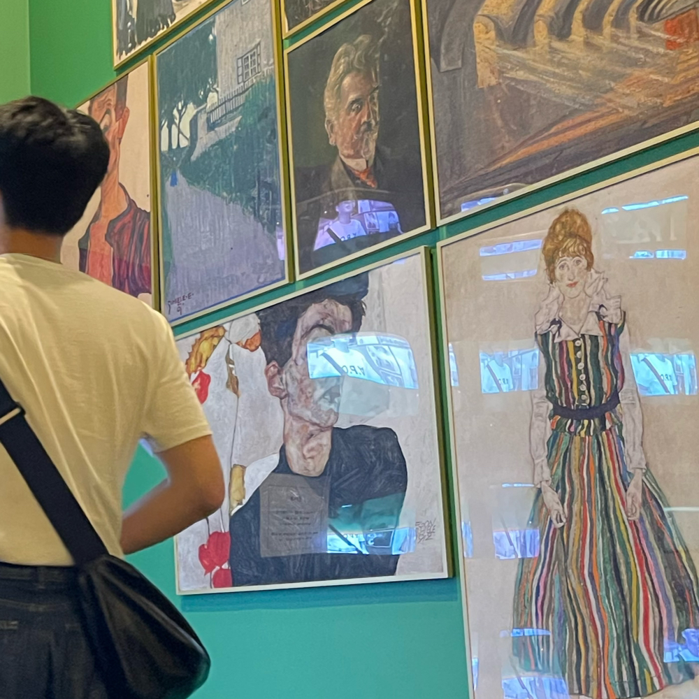 KREAM 프로필 이미지