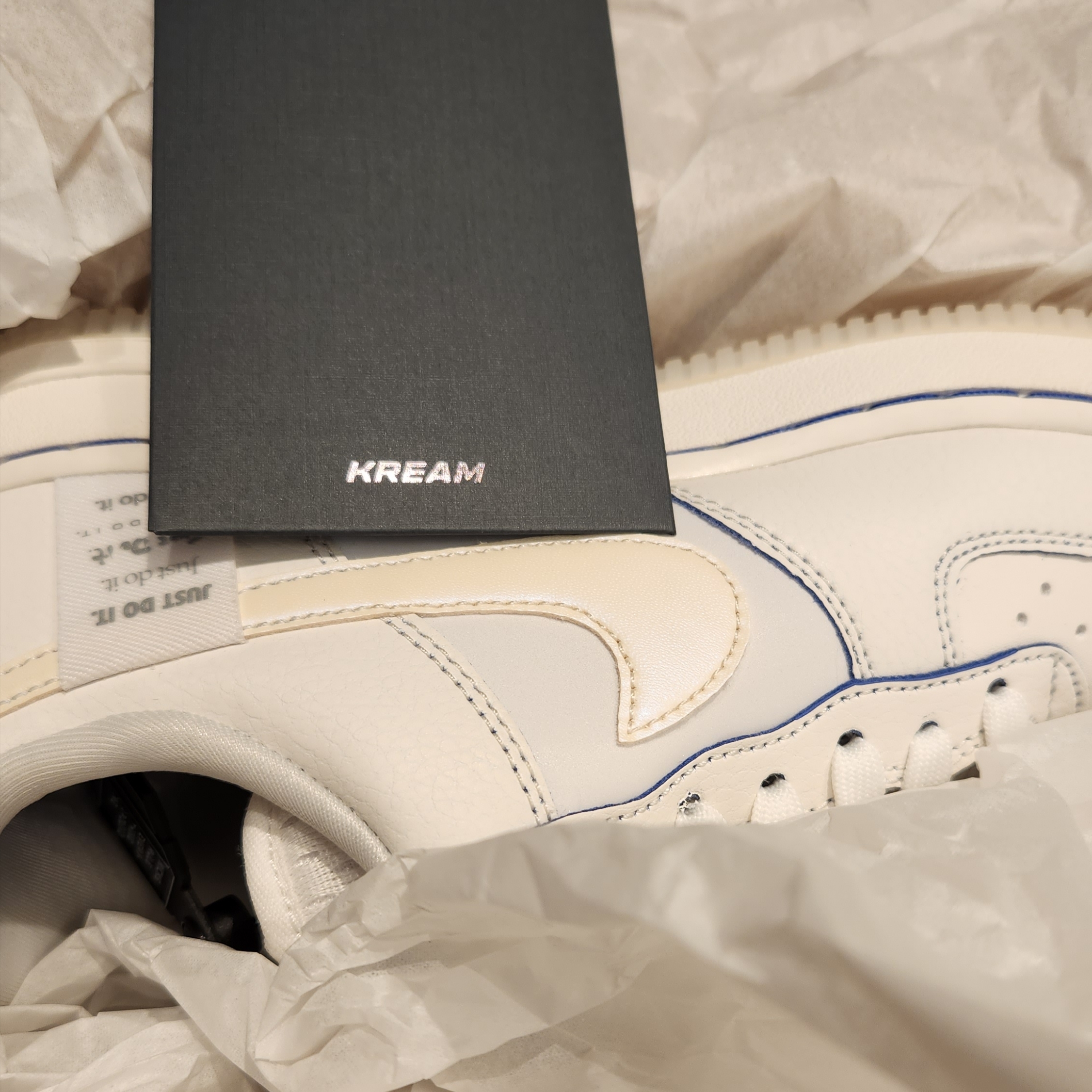 (W) Nike Air Force 1 '07 LX Game Royal Sail 착용 스타일 - 1