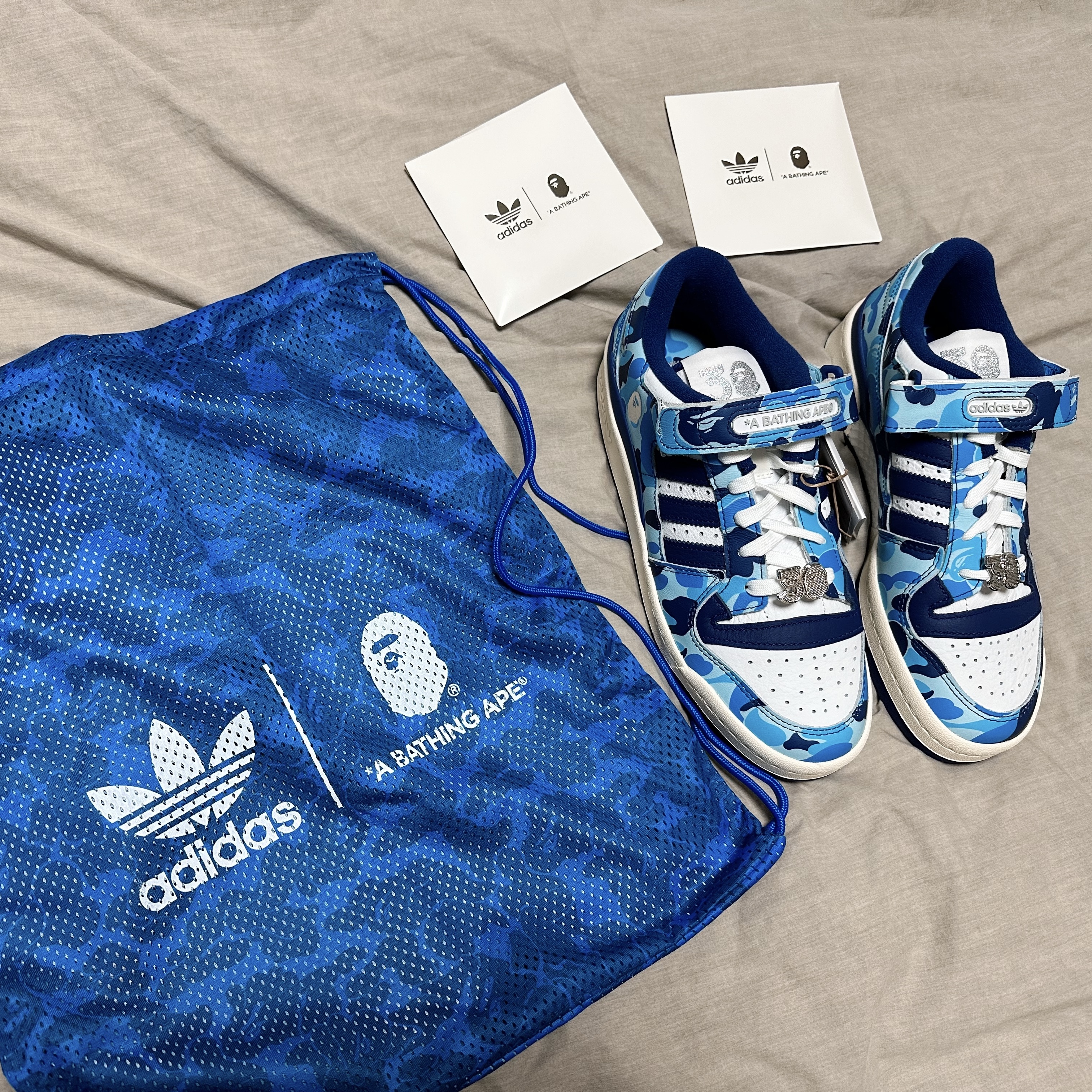 Adidas x BAPE Forum 84 Low Blue Camo 착용 스타일 - 1