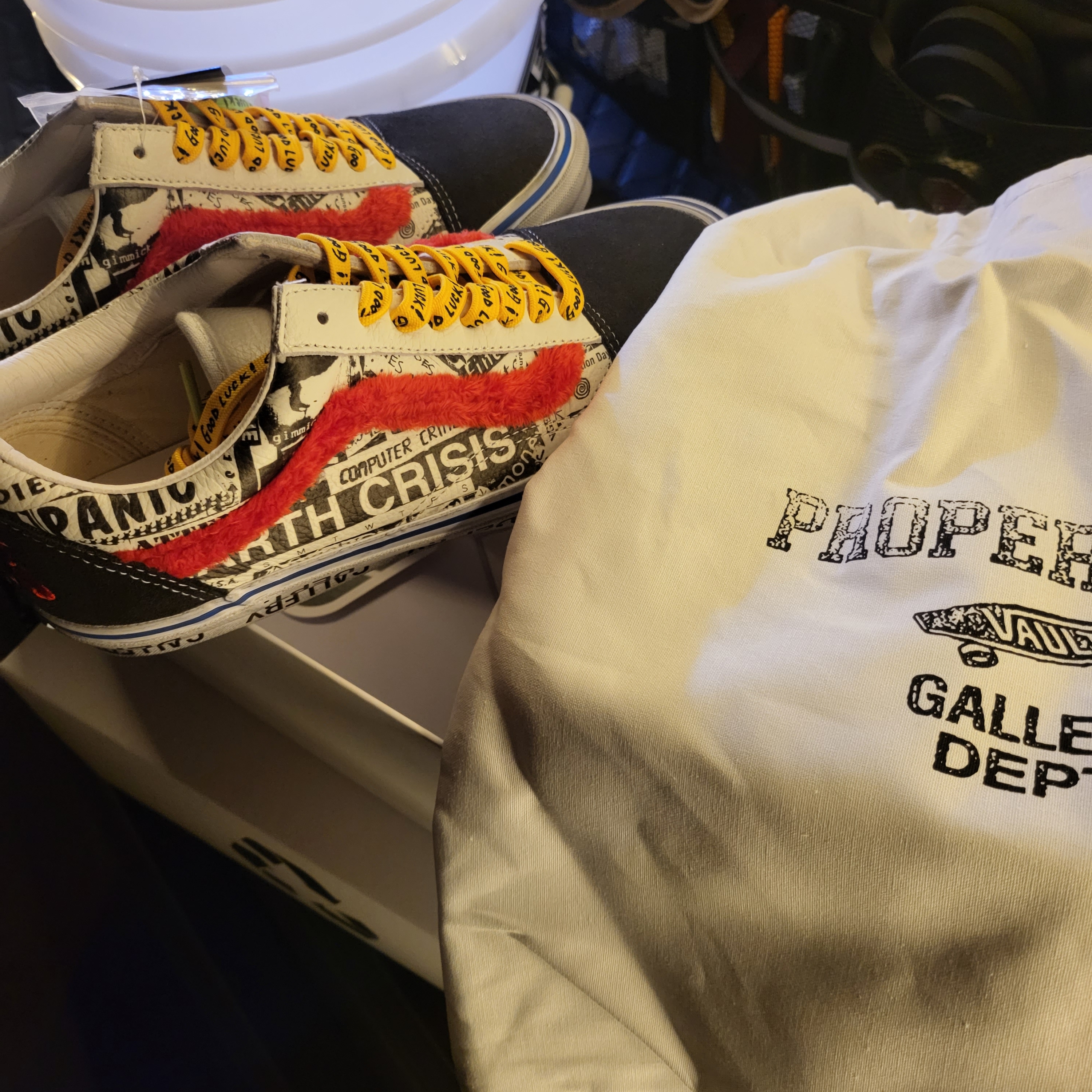 Vans Vault x Gallery Dept. OG Old Skool LX 착용 스타일