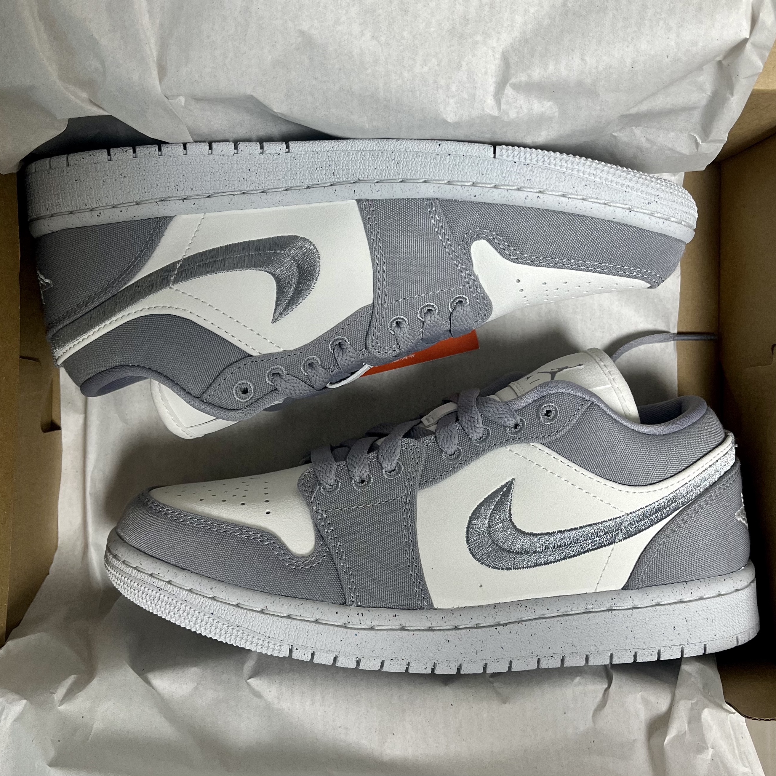 (W) Jordan 1 Low SE Light Steel Grey 착용 스타일